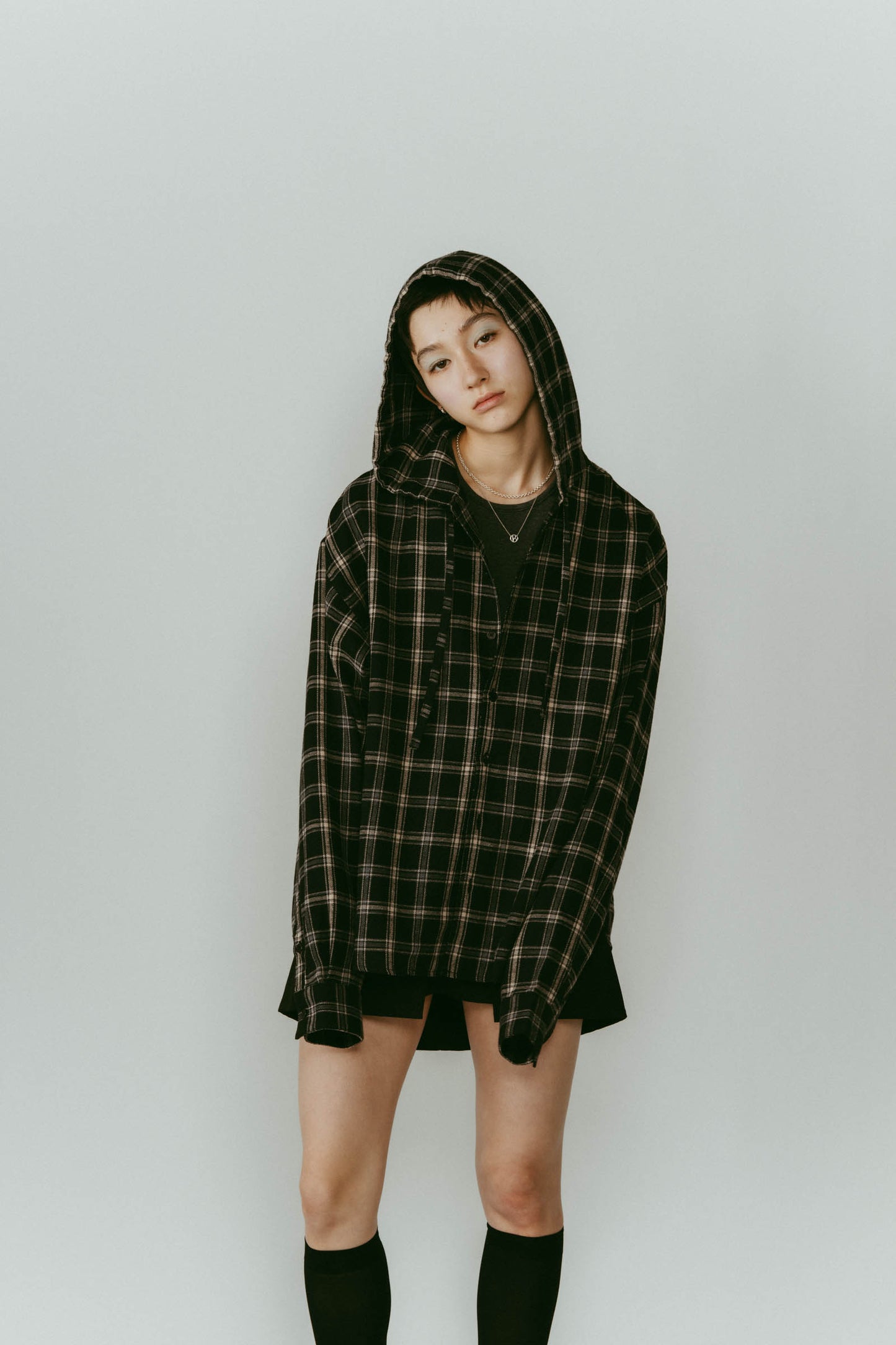hooded over shirts(unisex)/checkblack