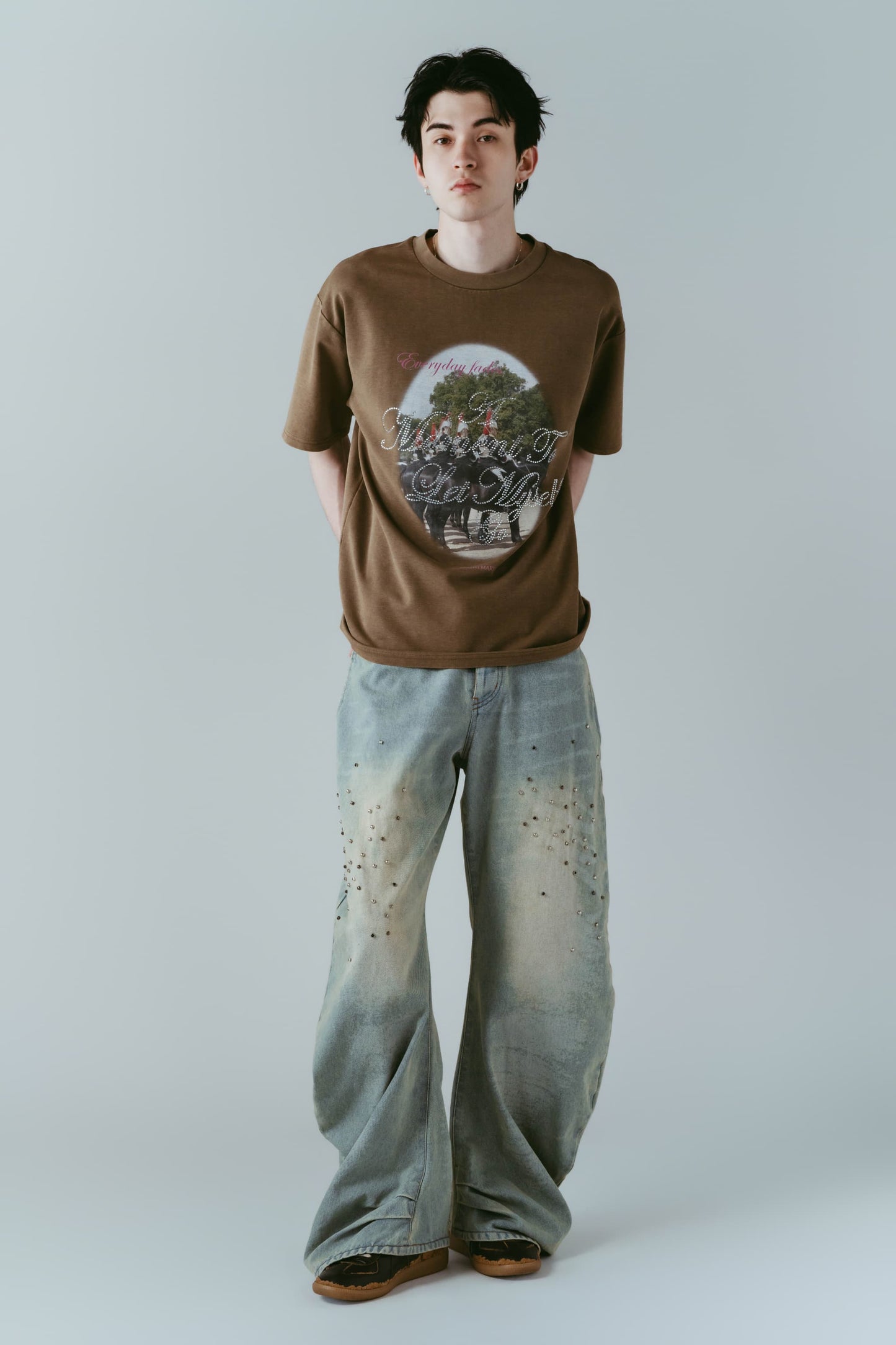 rhinestone graphic tee(unisex)/beige
