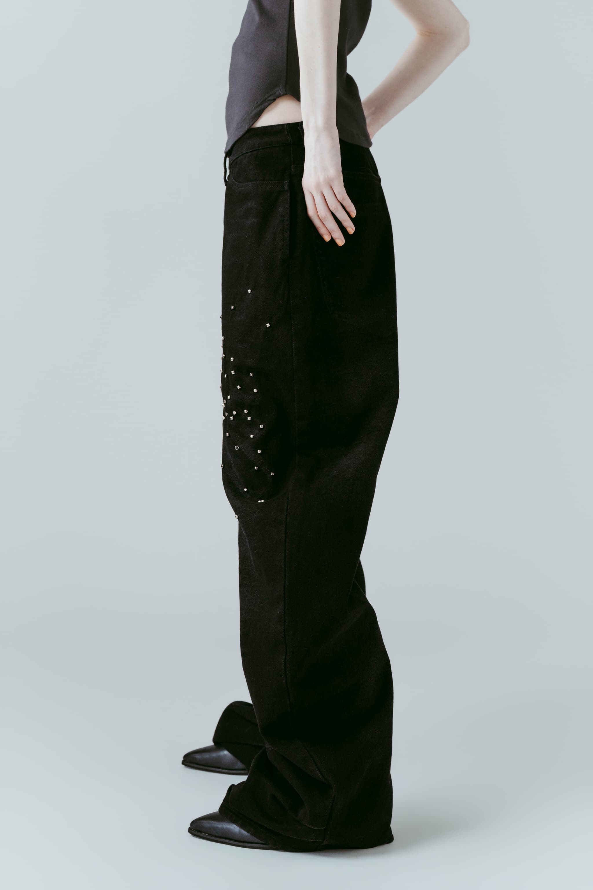 studded draped denim pants(unisex)/black(studded) | KNUTH MARF