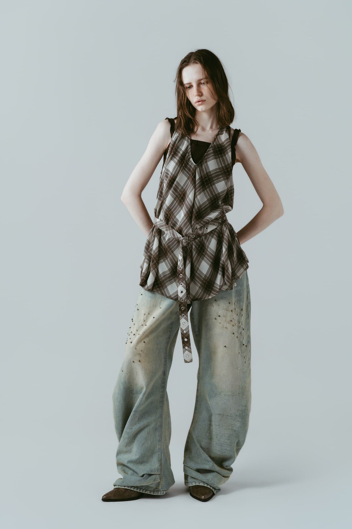 plaid halter neck blouse/brown