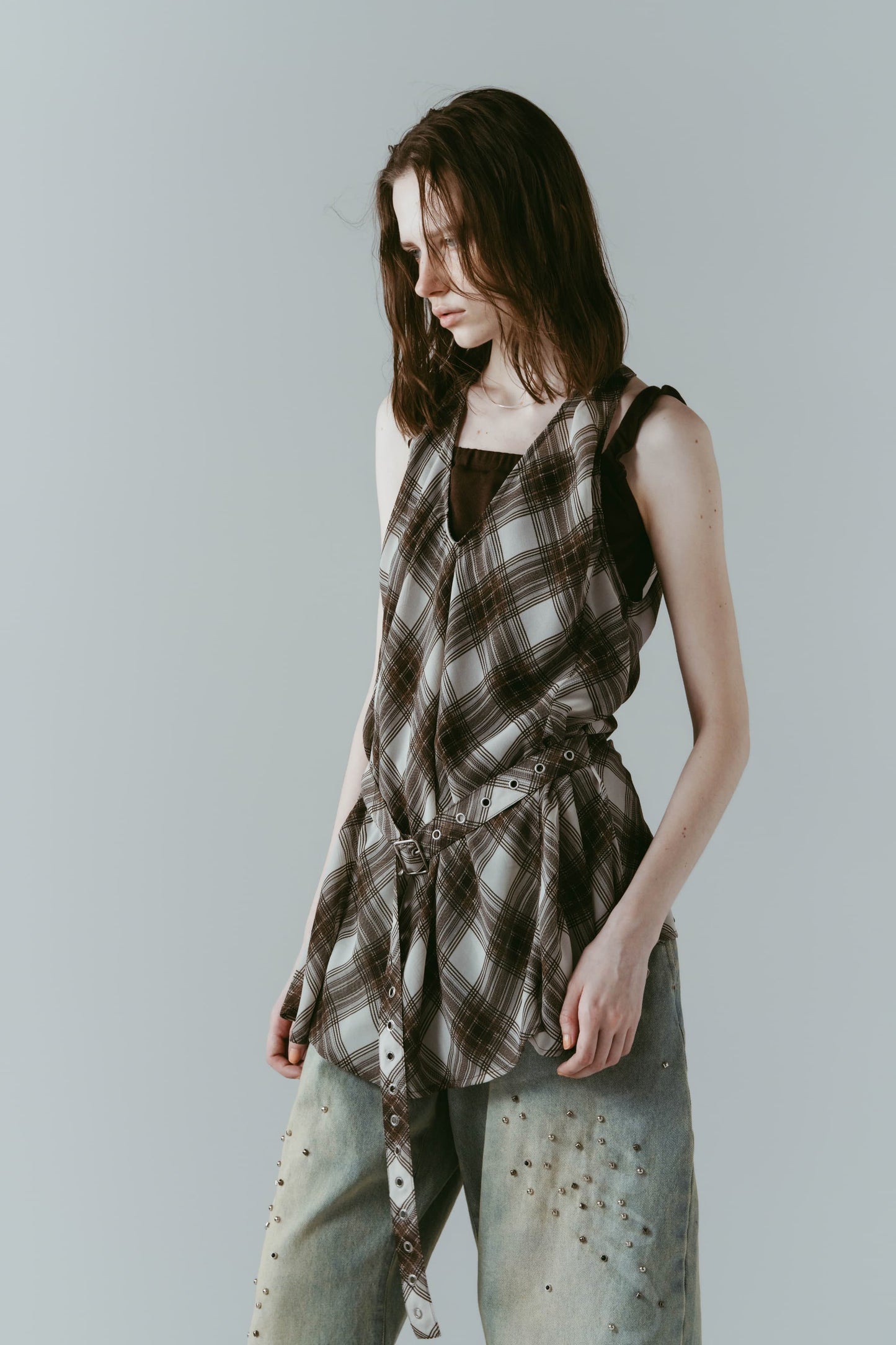 plaid halter neck blouse/brown