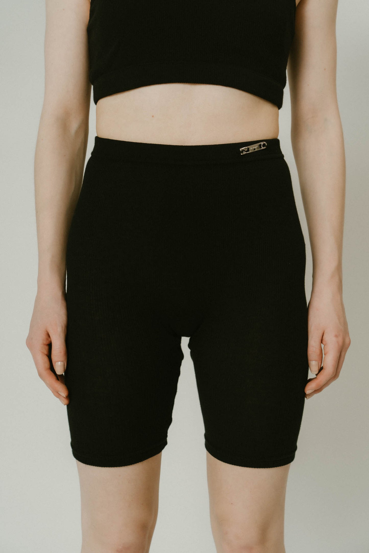 metal biker shorts/black