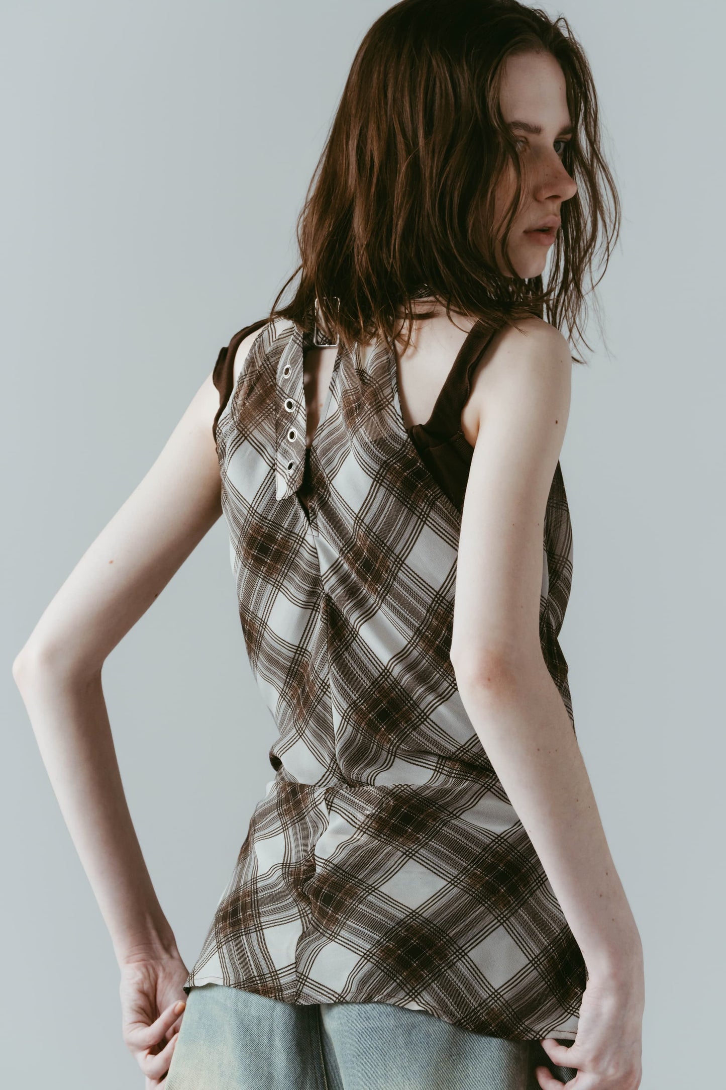 plaid halter neck blouse/brown