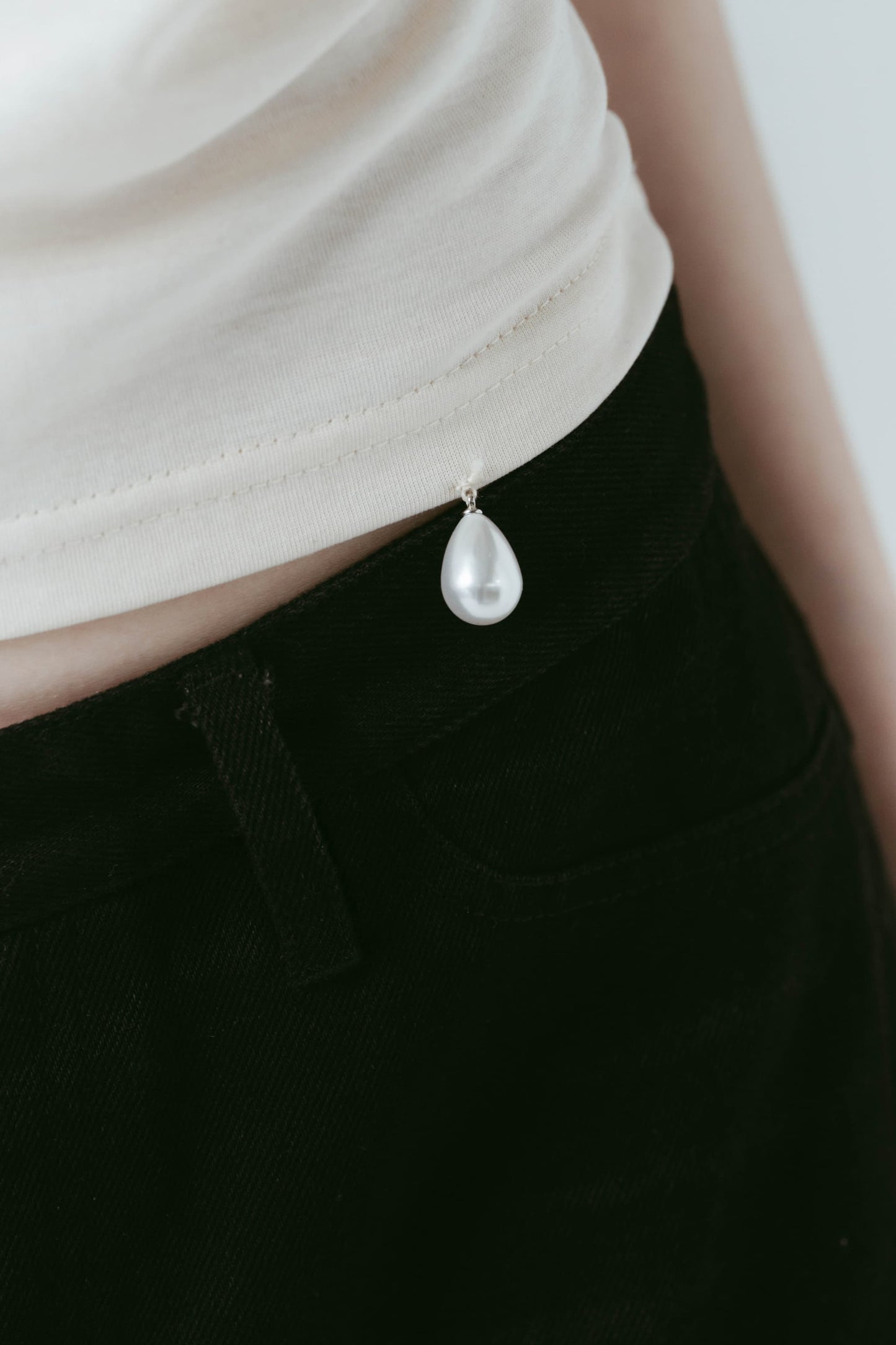 studded compact tee/ivory