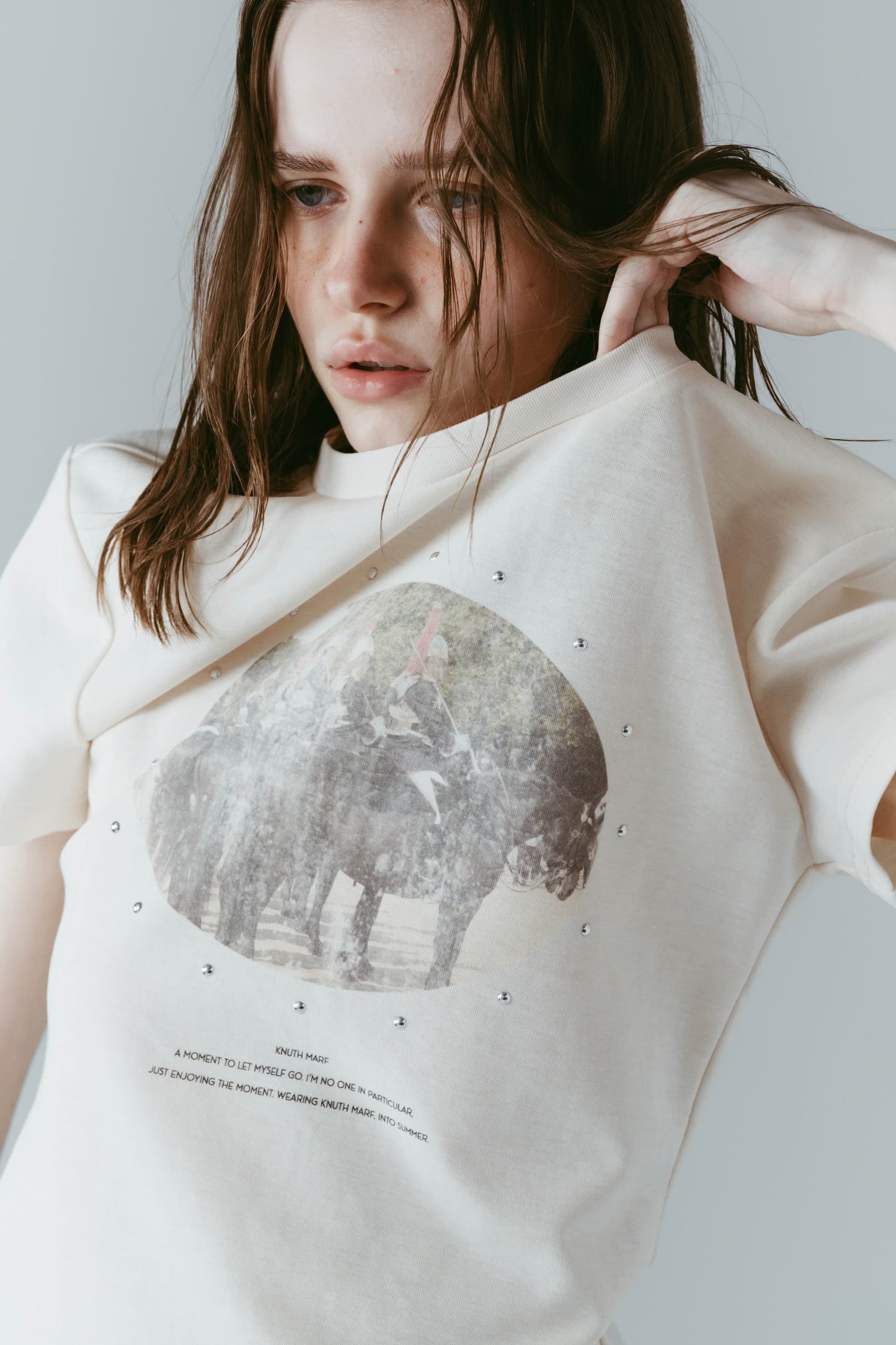 studded compact tee/ivory