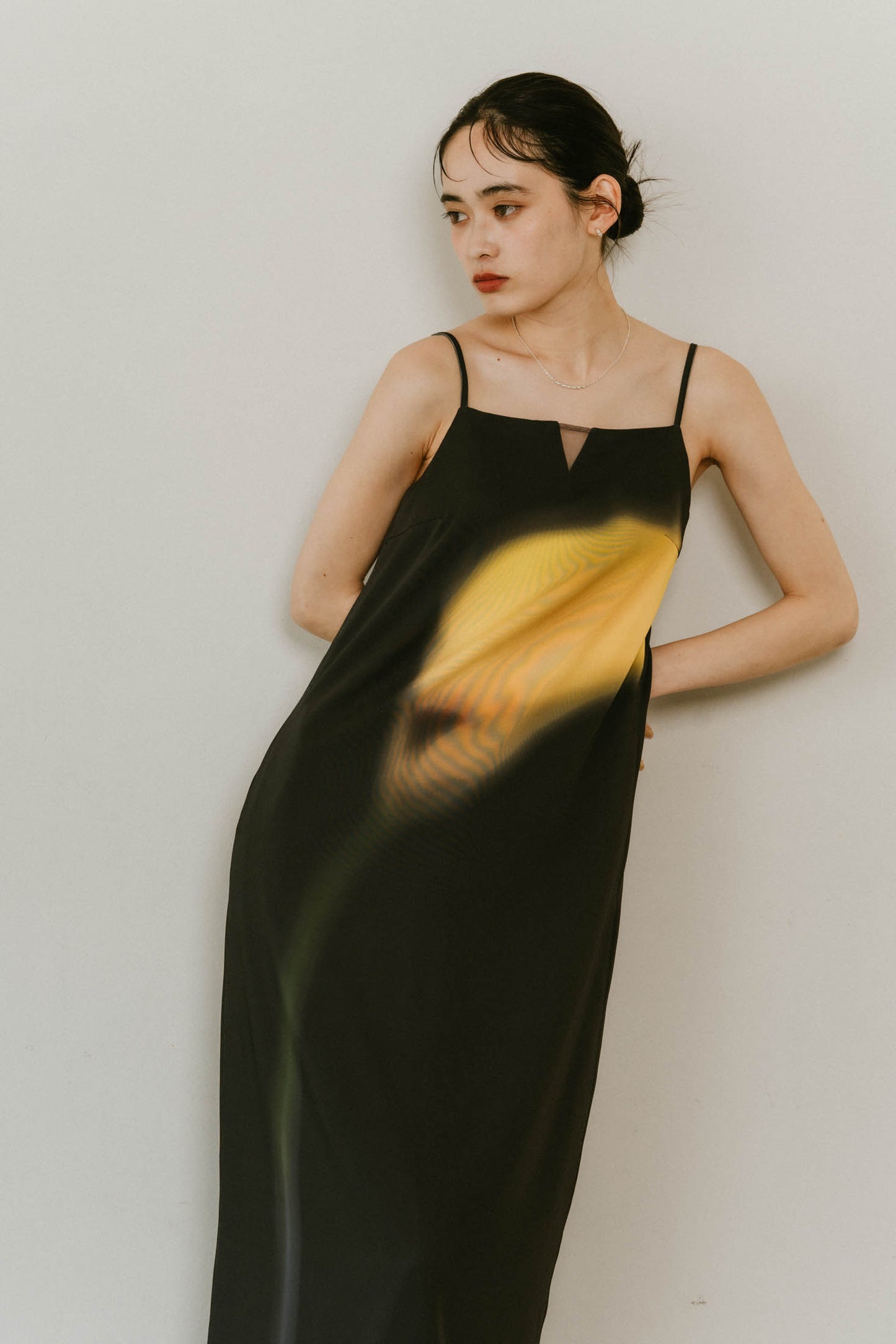 flower print satin dress/black