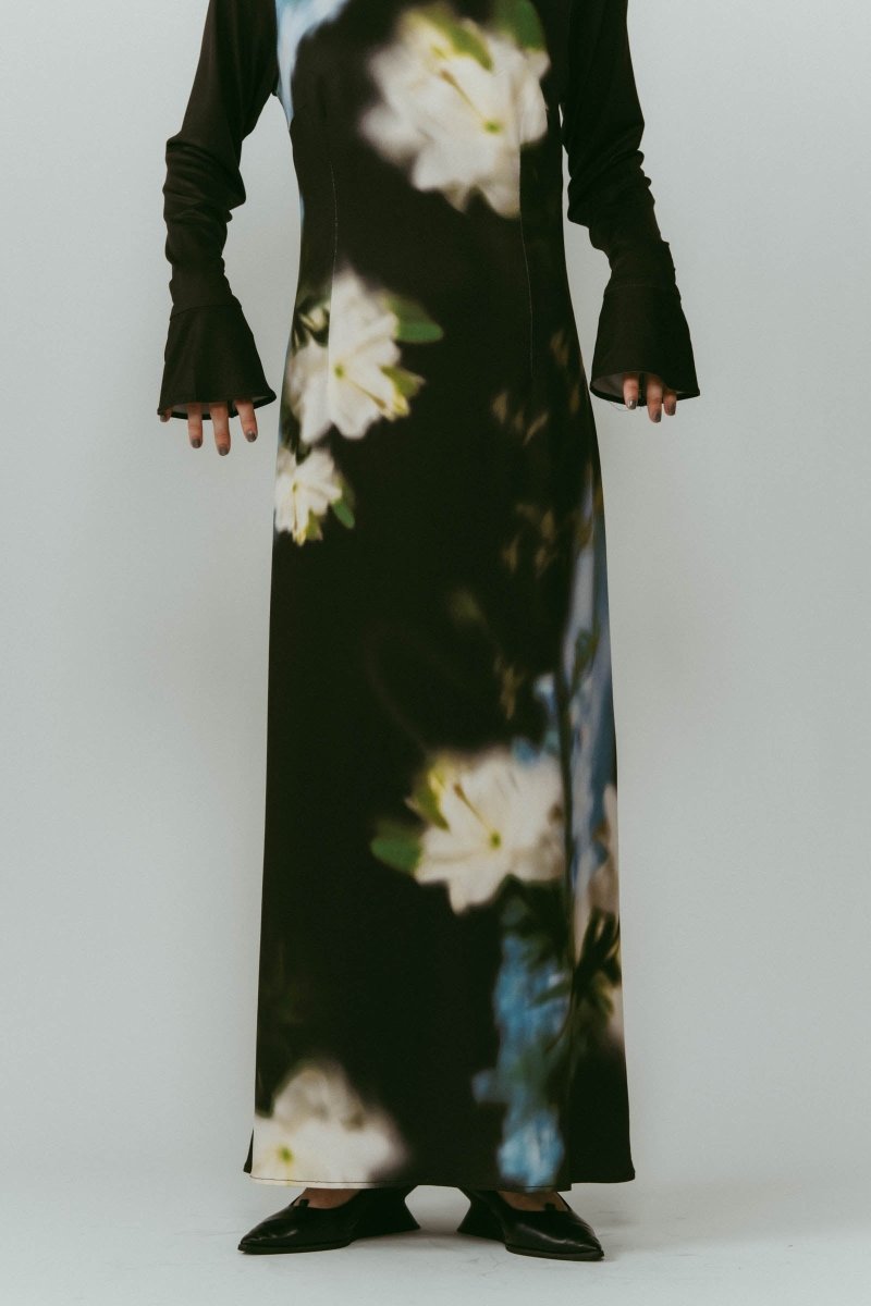 blurry flower one piece/black - KNUTH MARF