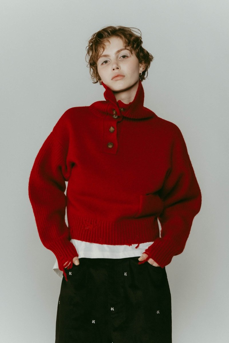 buttoned high - neck knit/red - KNUTH MARF