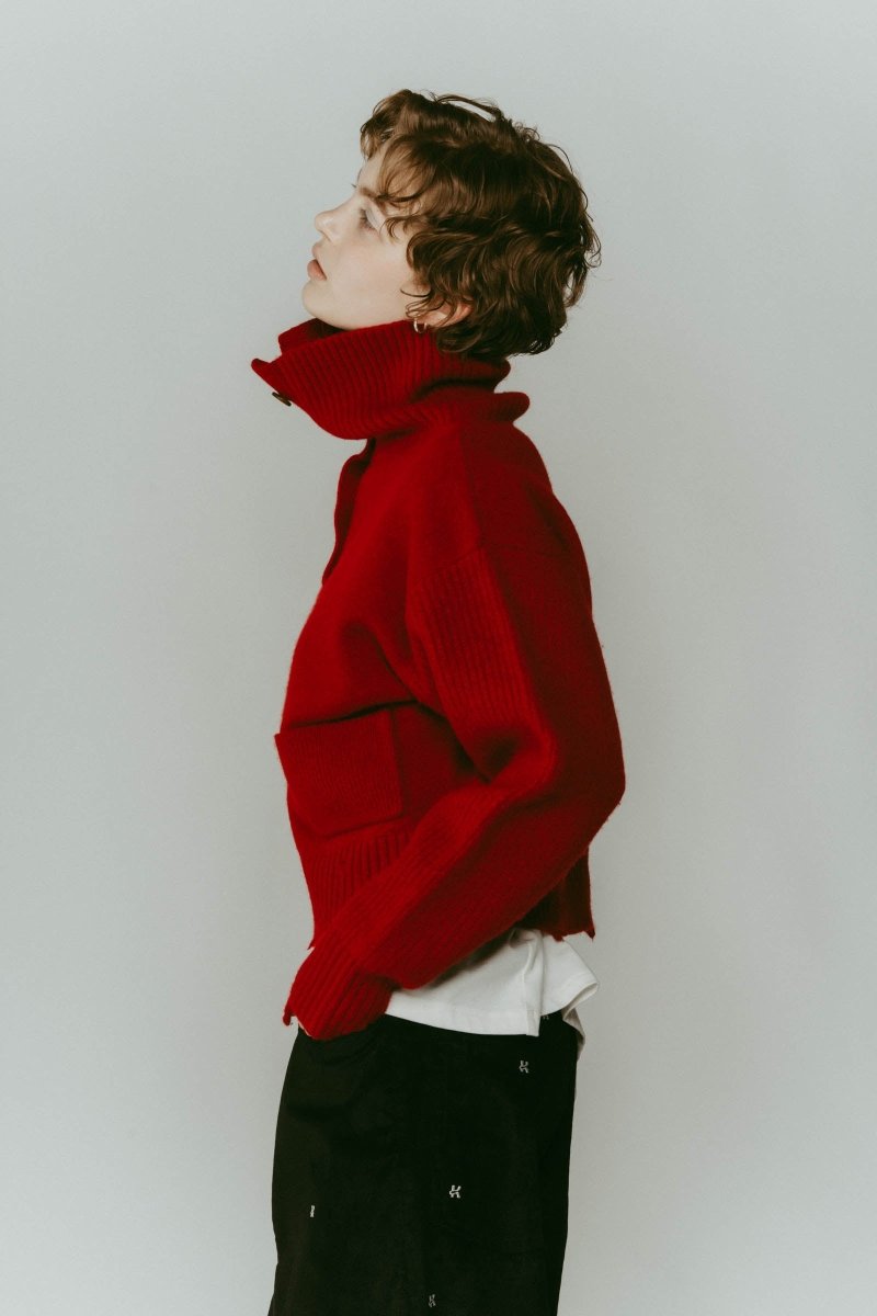 buttoned high - neck knit/red - KNUTH MARF