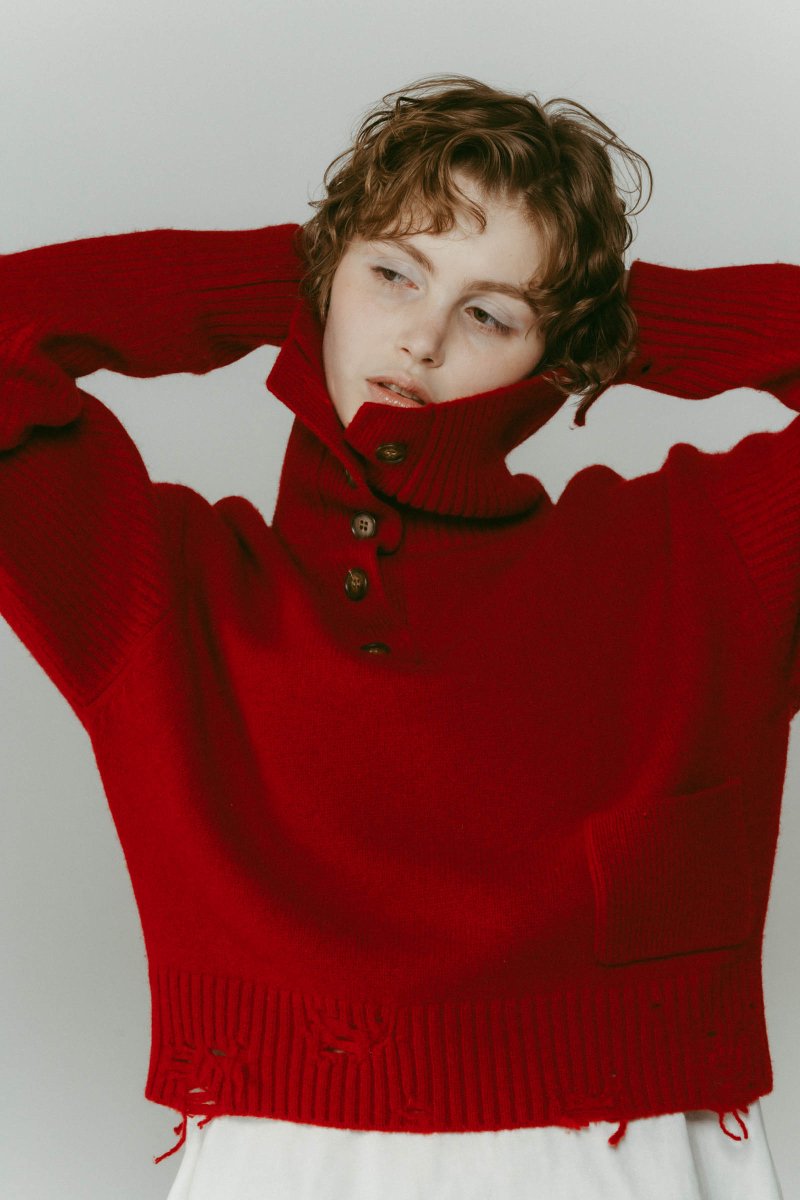 buttoned high - neck knit/red - KNUTH MARF
