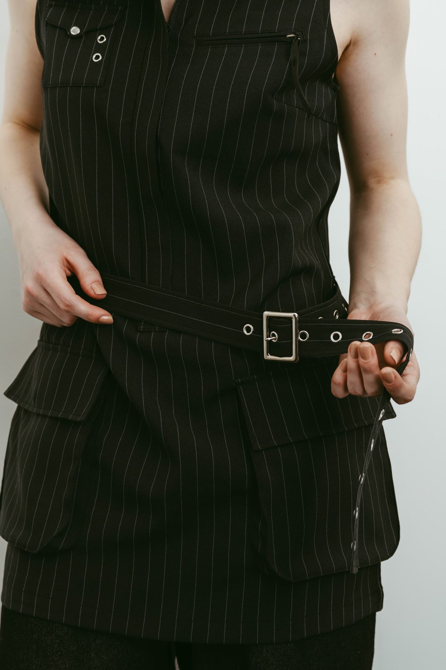 stand neck mini dress/stripeblack