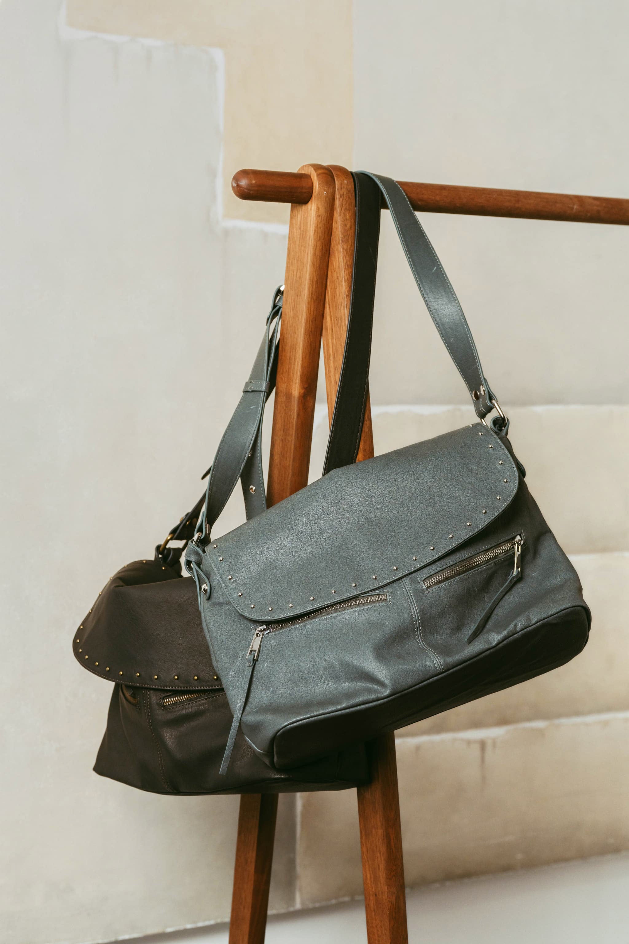 studded shoulder bag/2color