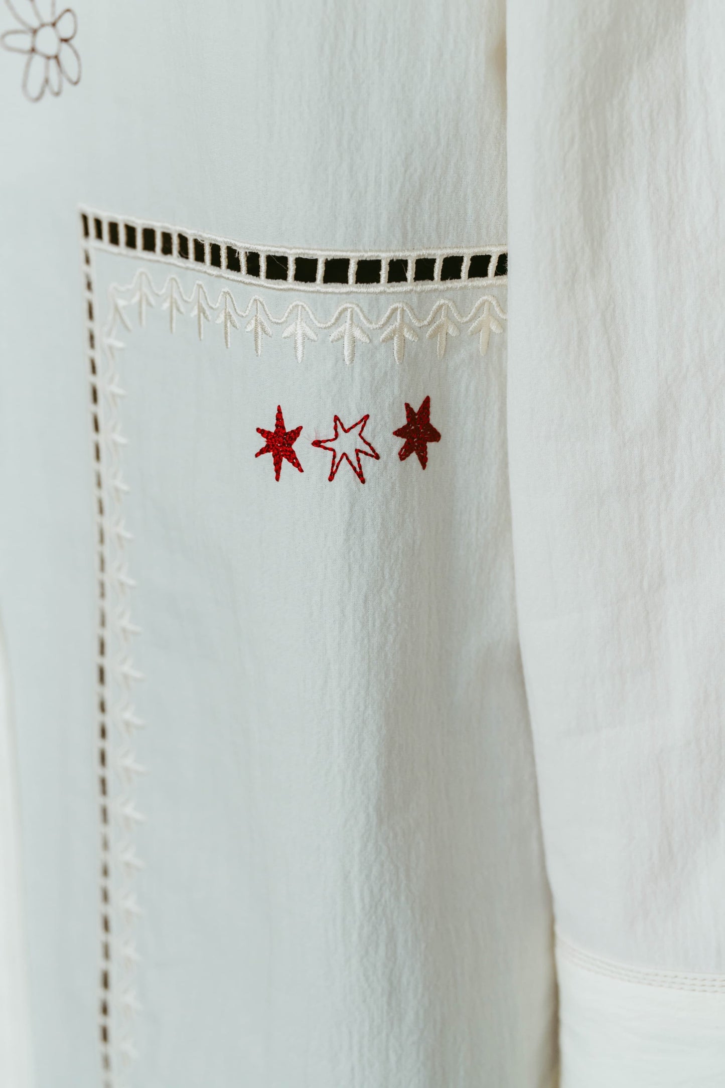 embroidered shirt(unisex)/ivory