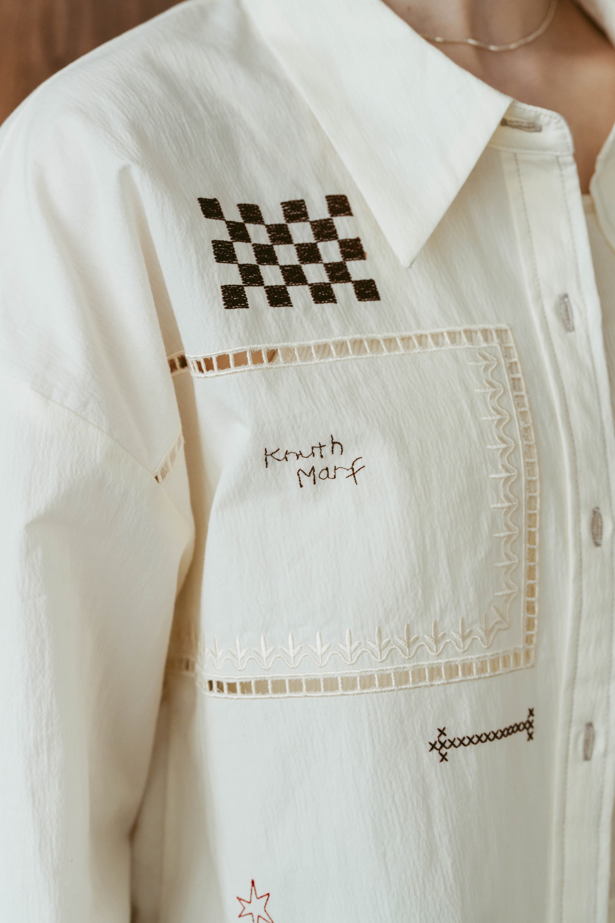 embroidered shirt(unisex)/ivory | KNUTH MARF