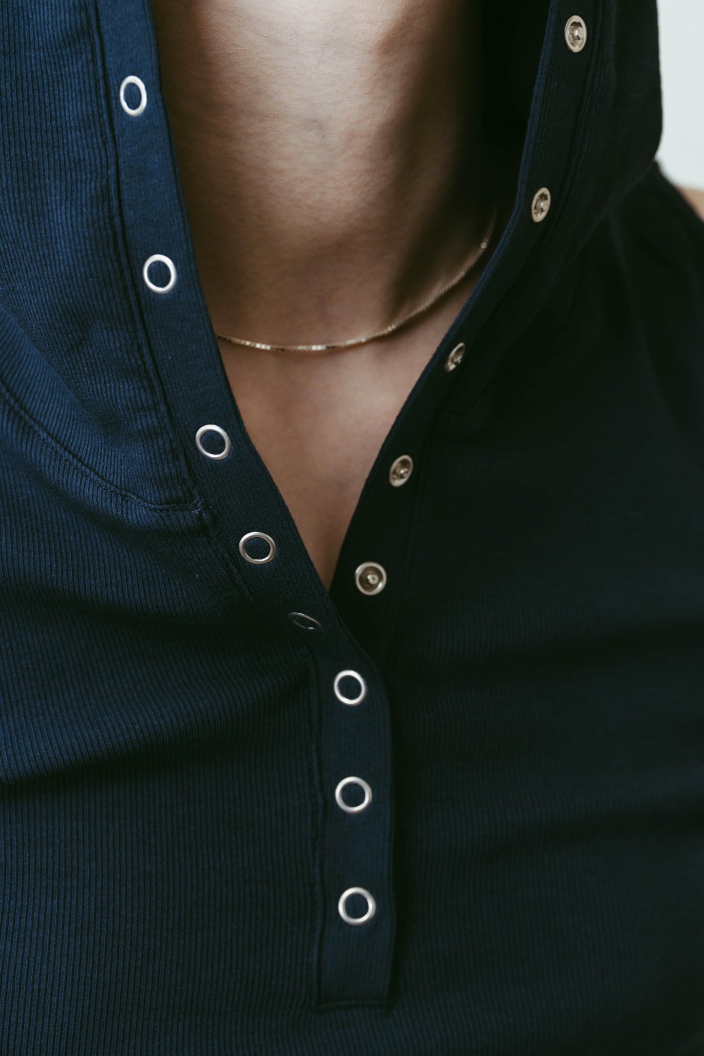 snap-button hoodie/navy