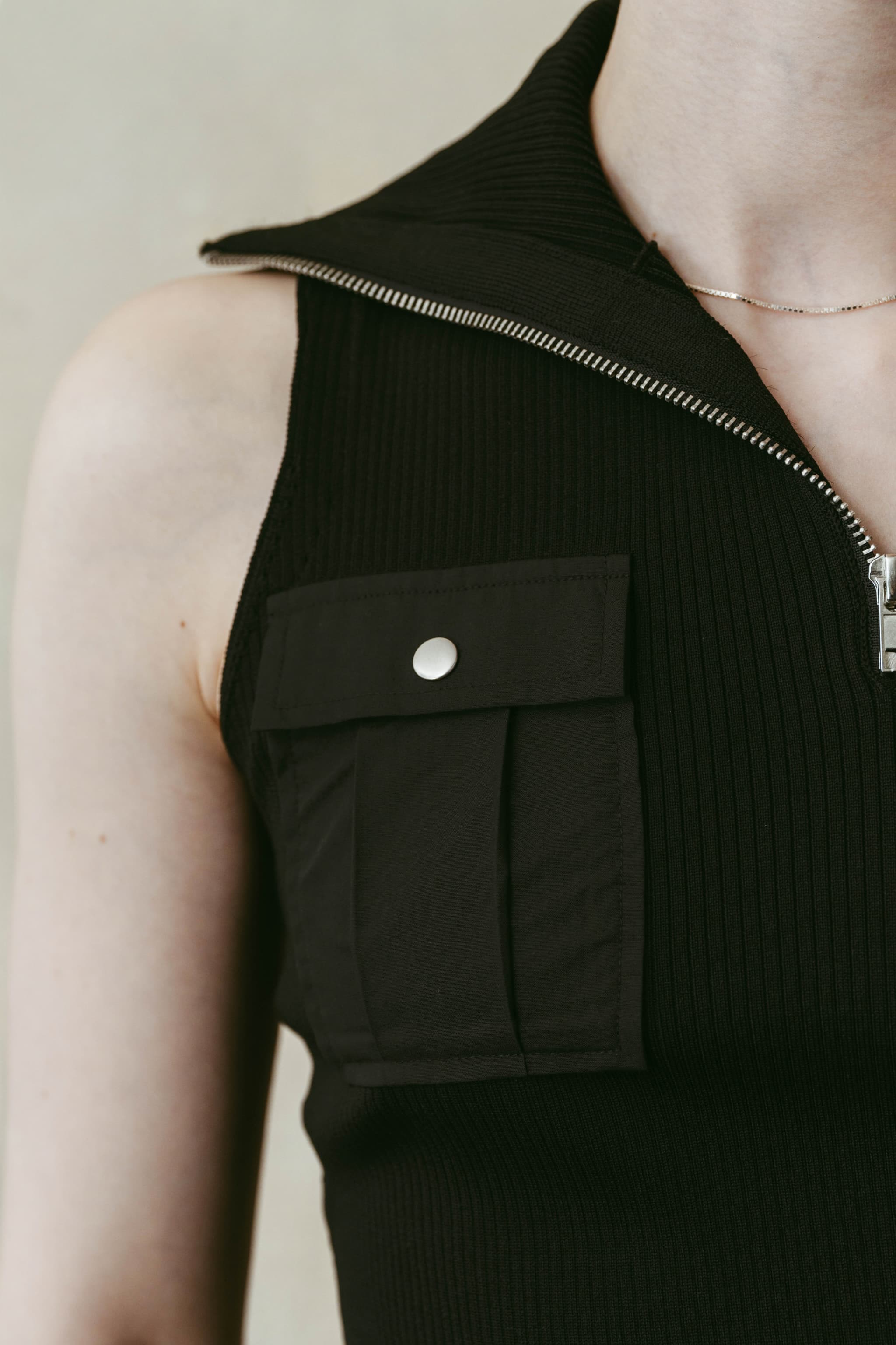 half-zip knit tank/black | KNUTH MARF