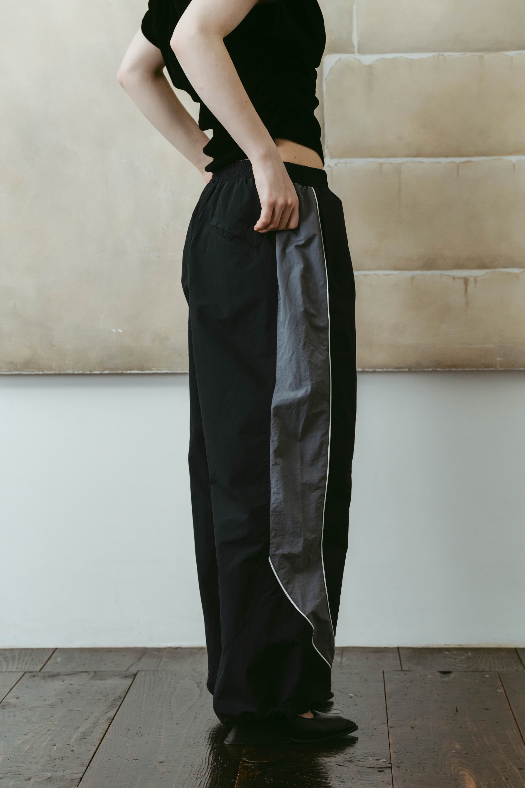 nylon easy pants(unisex)/navy | KNUTH MARF