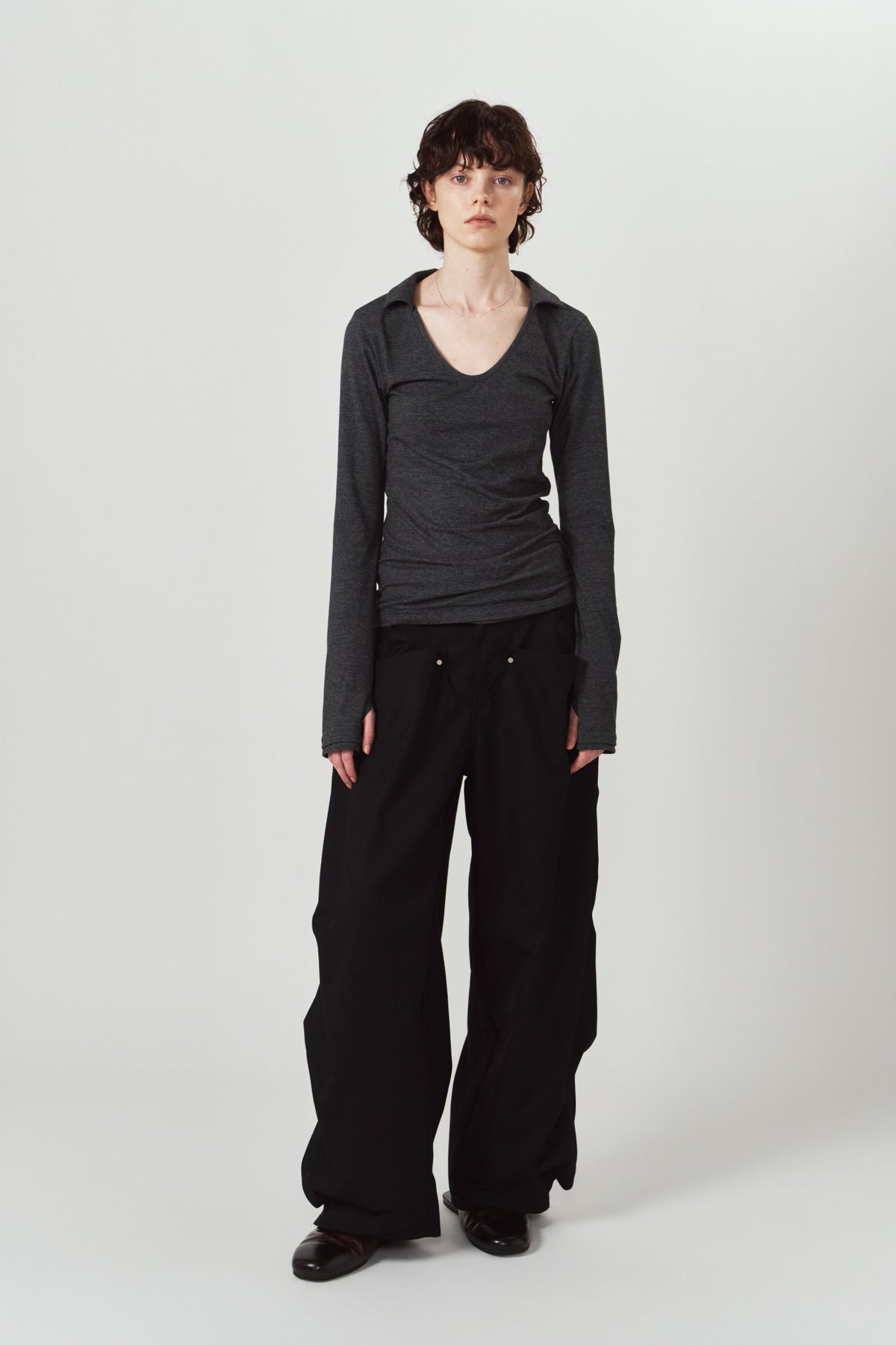 u-neck slim top/charcoal