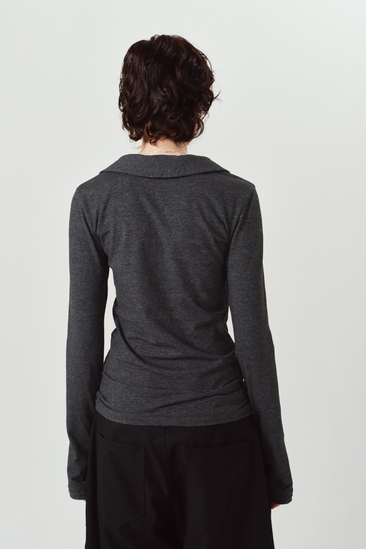 u-neck slim top/charcoal