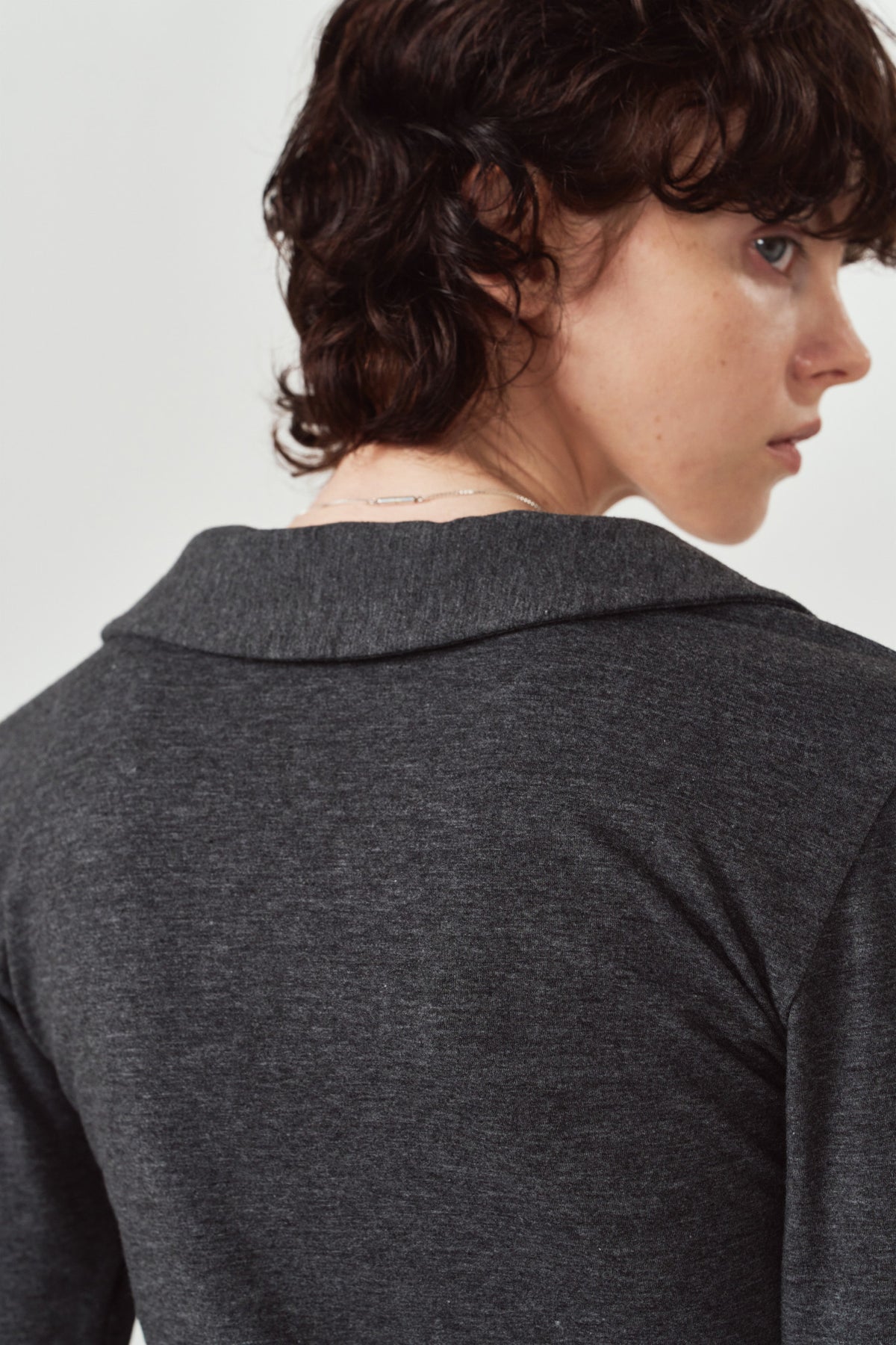 u-neck slim top/charcoal