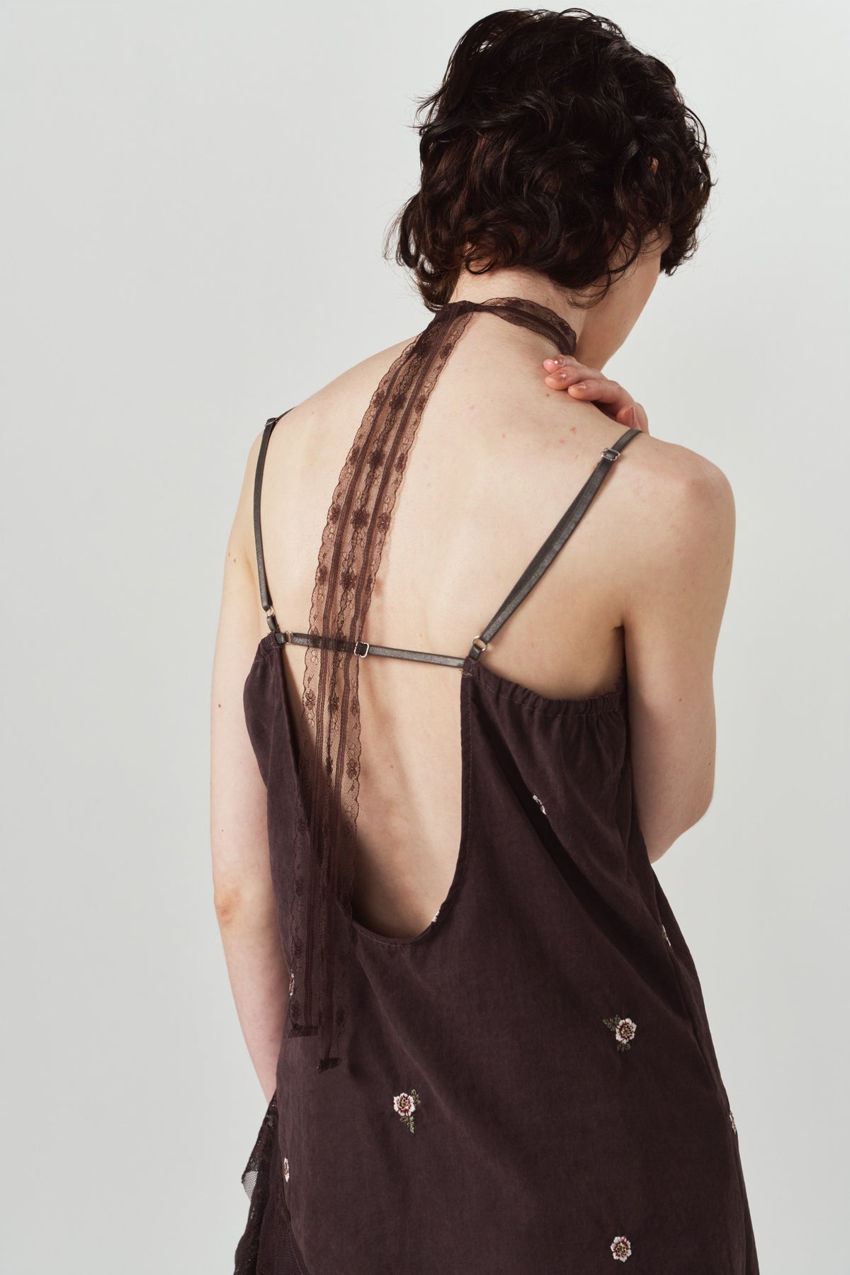 lace cami dress/brown