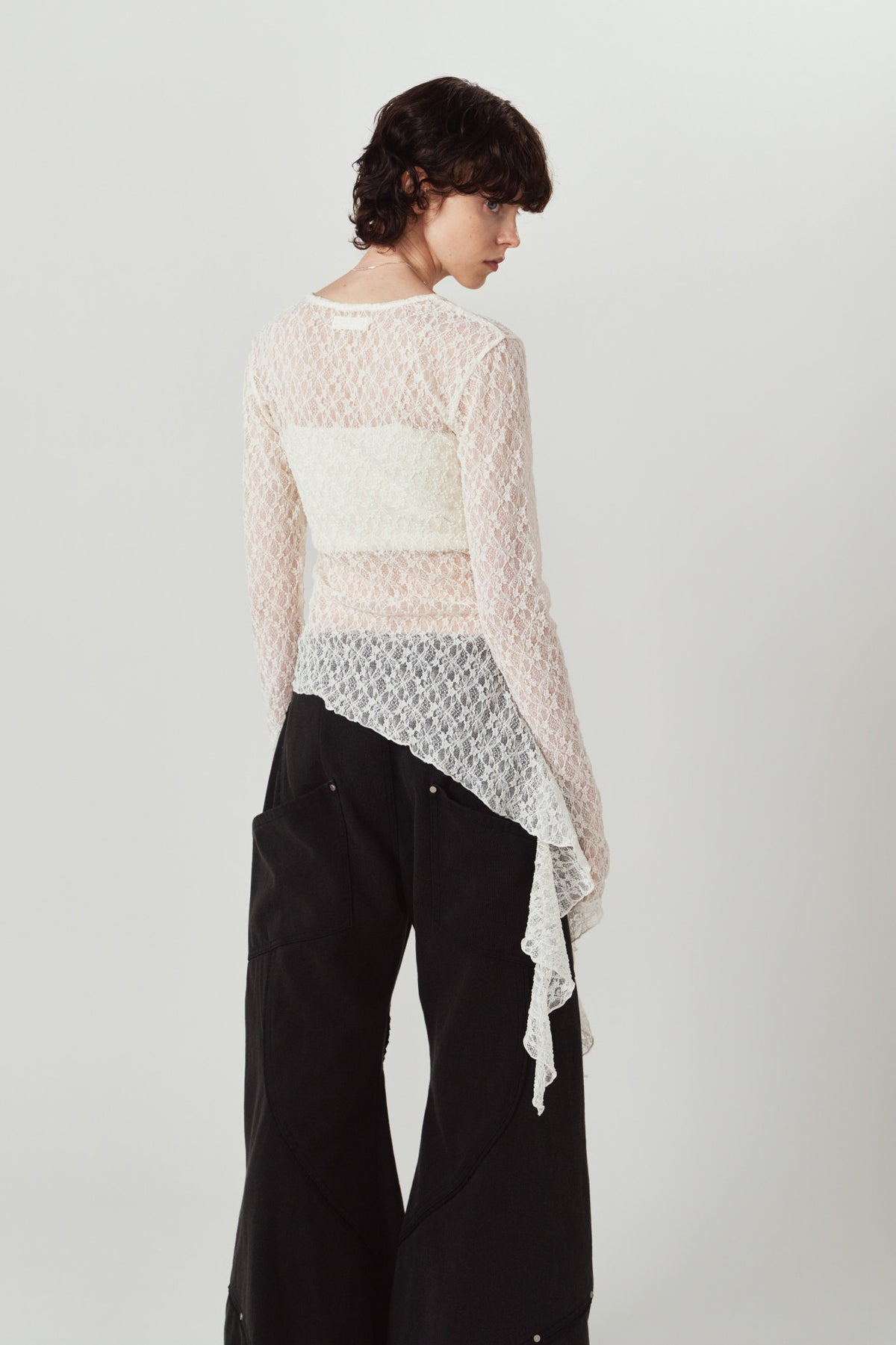 lace gathered top/white