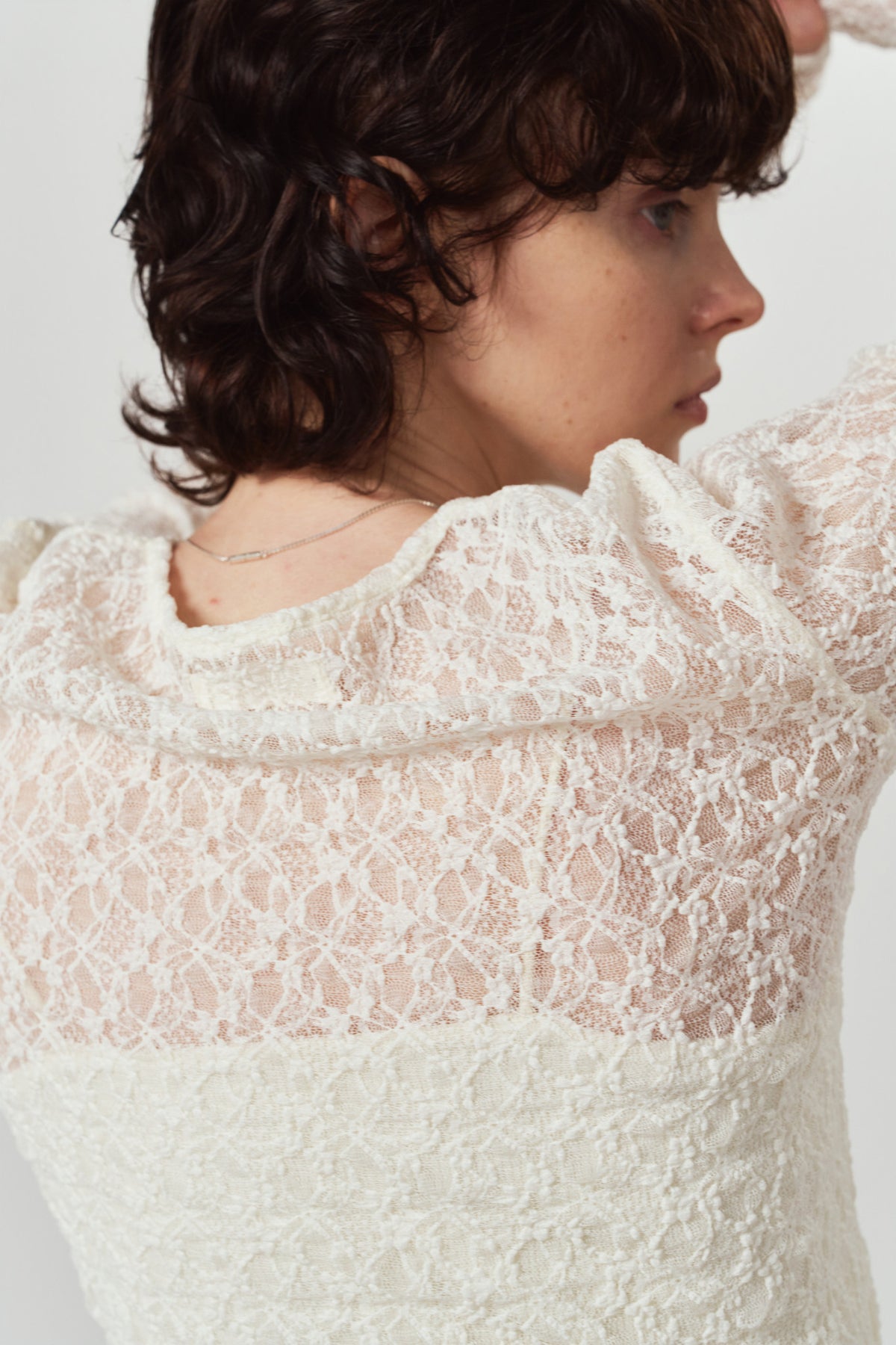 lace gathered top/white