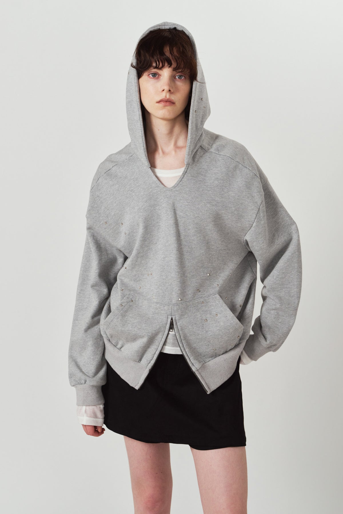 studded hoodie top/gray