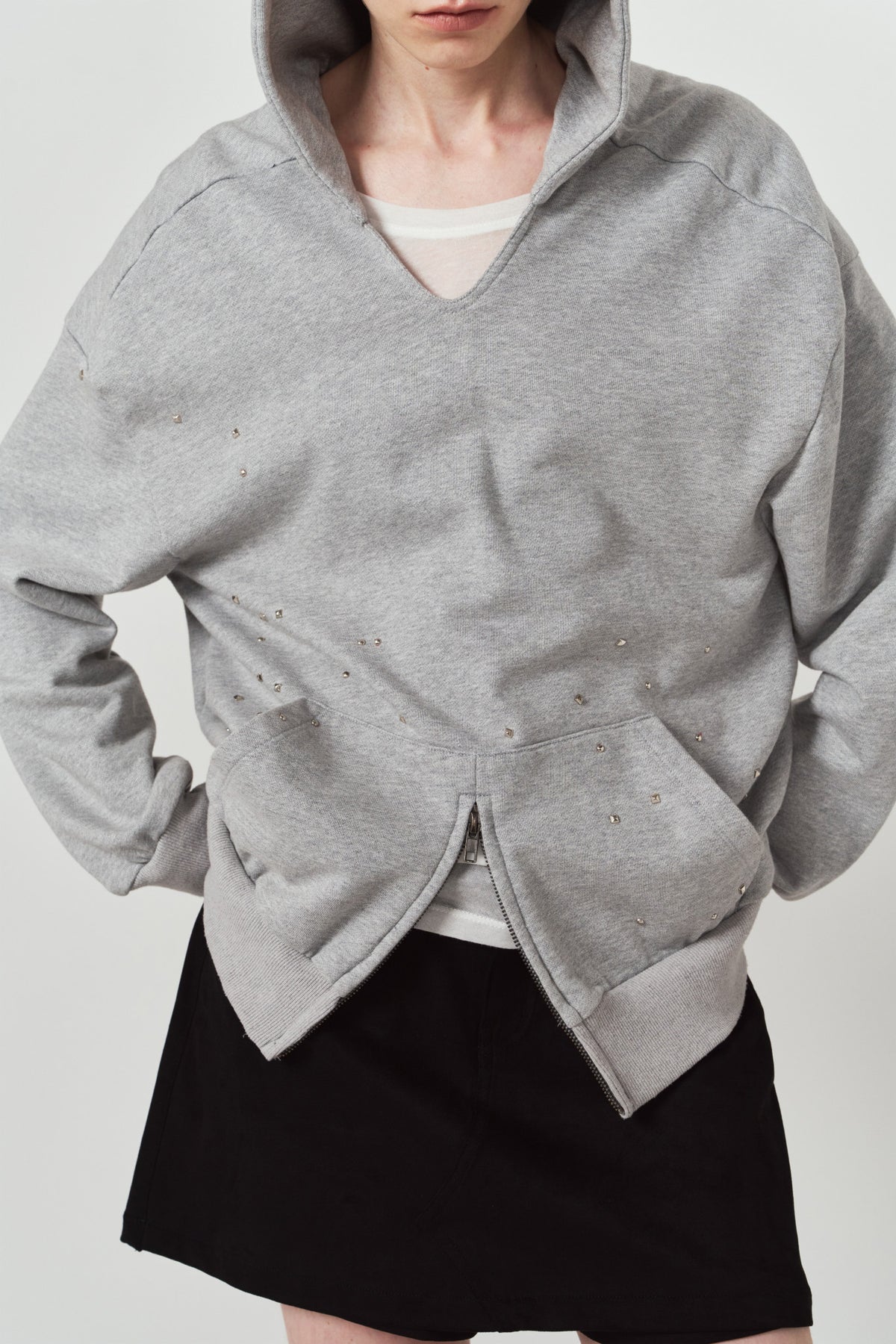 studded hoodie top/gray