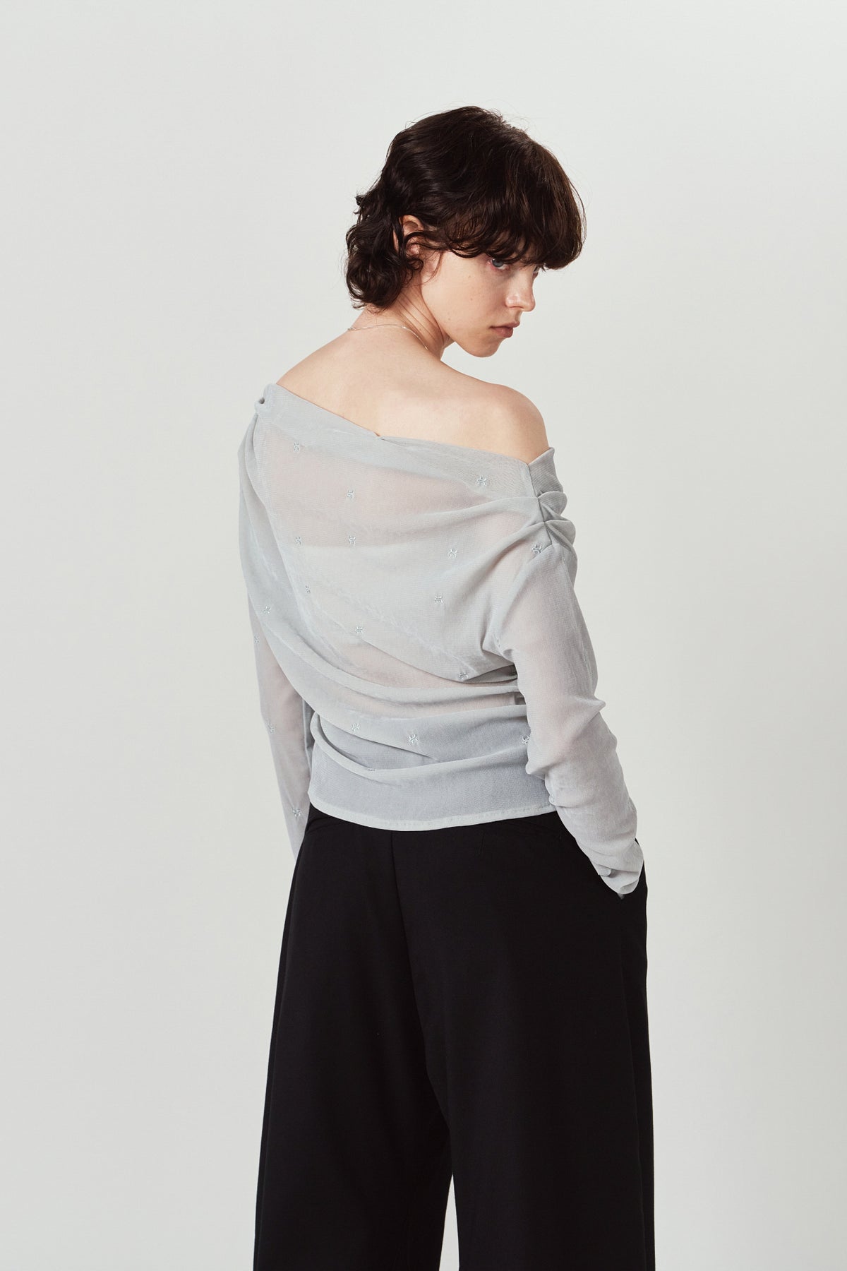 off shoulder velour top/blue