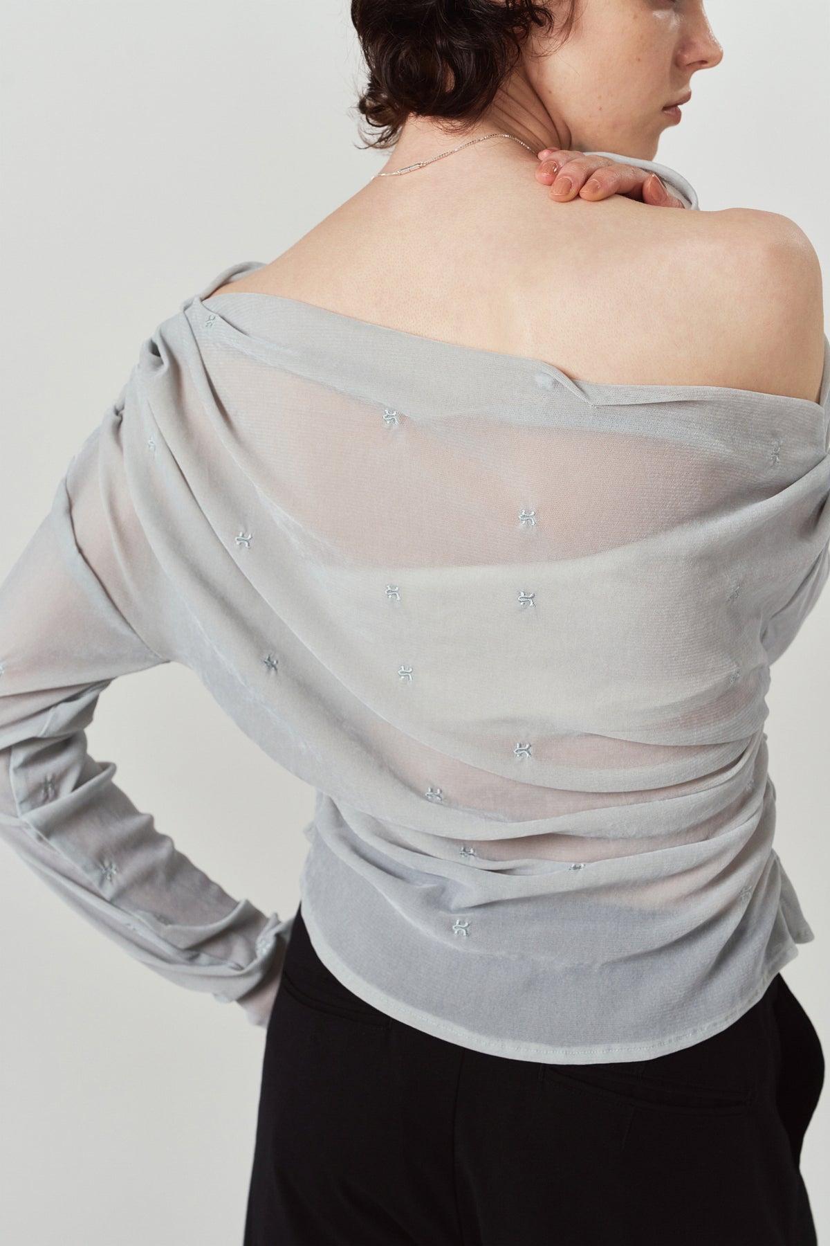 off shoulder velour top/blue