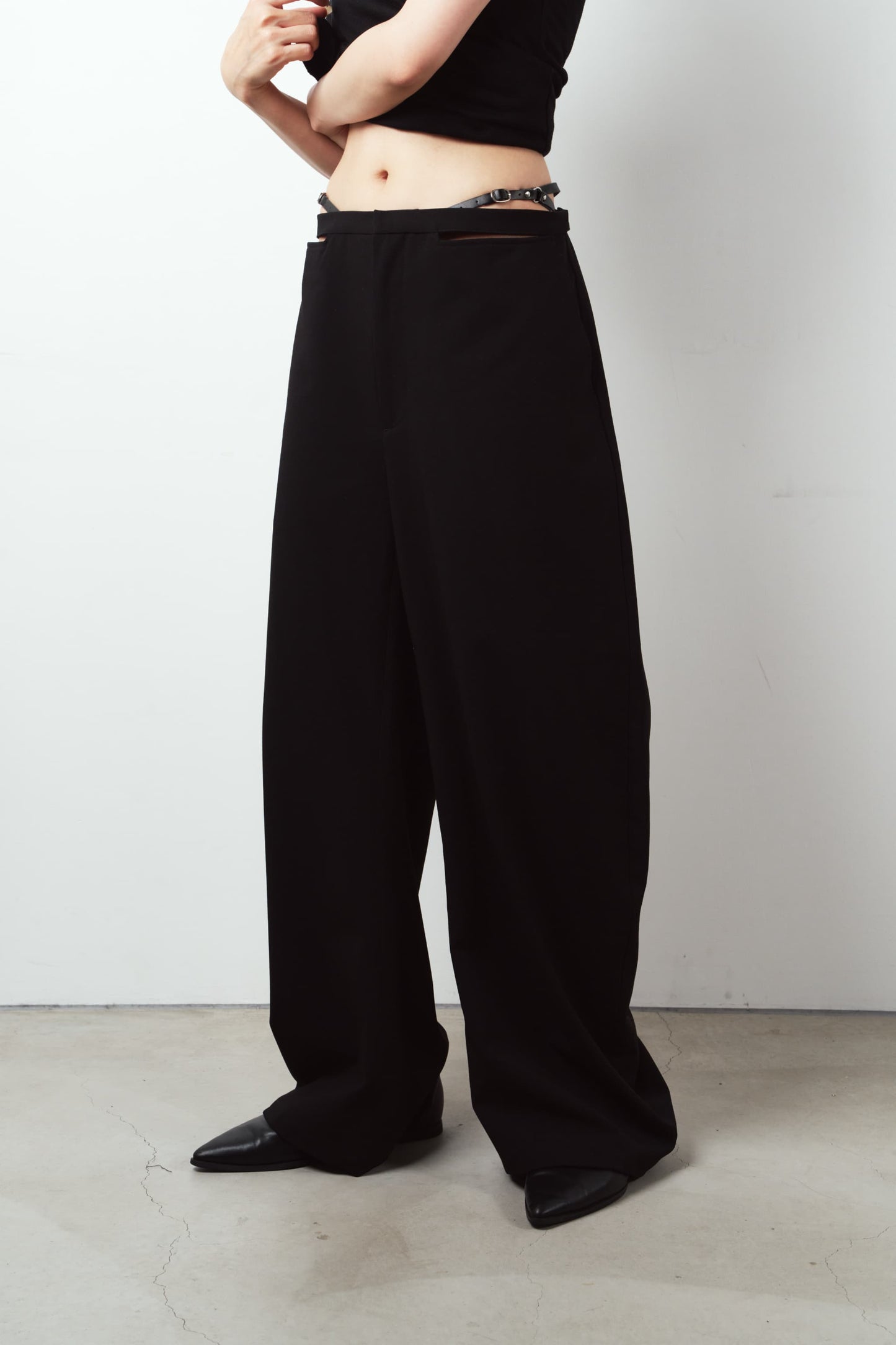 spaghetti pants/black