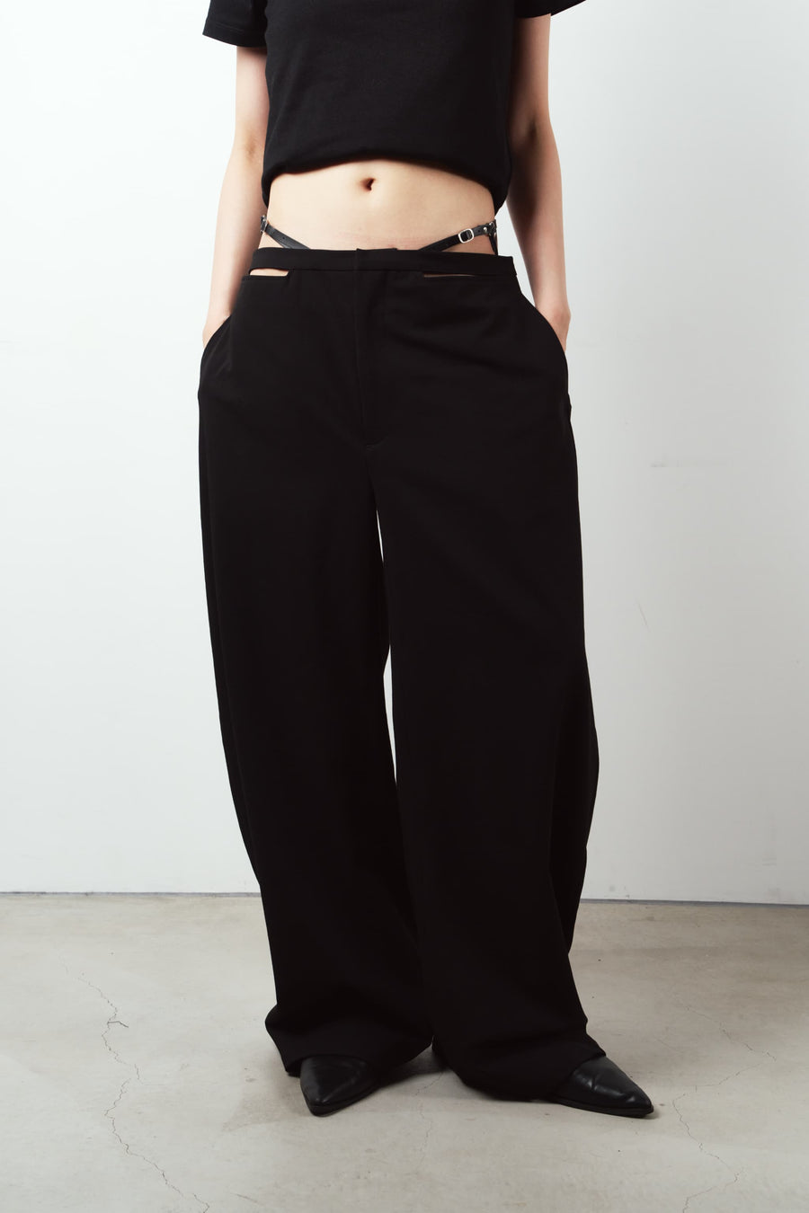 spaghetti pants/black
