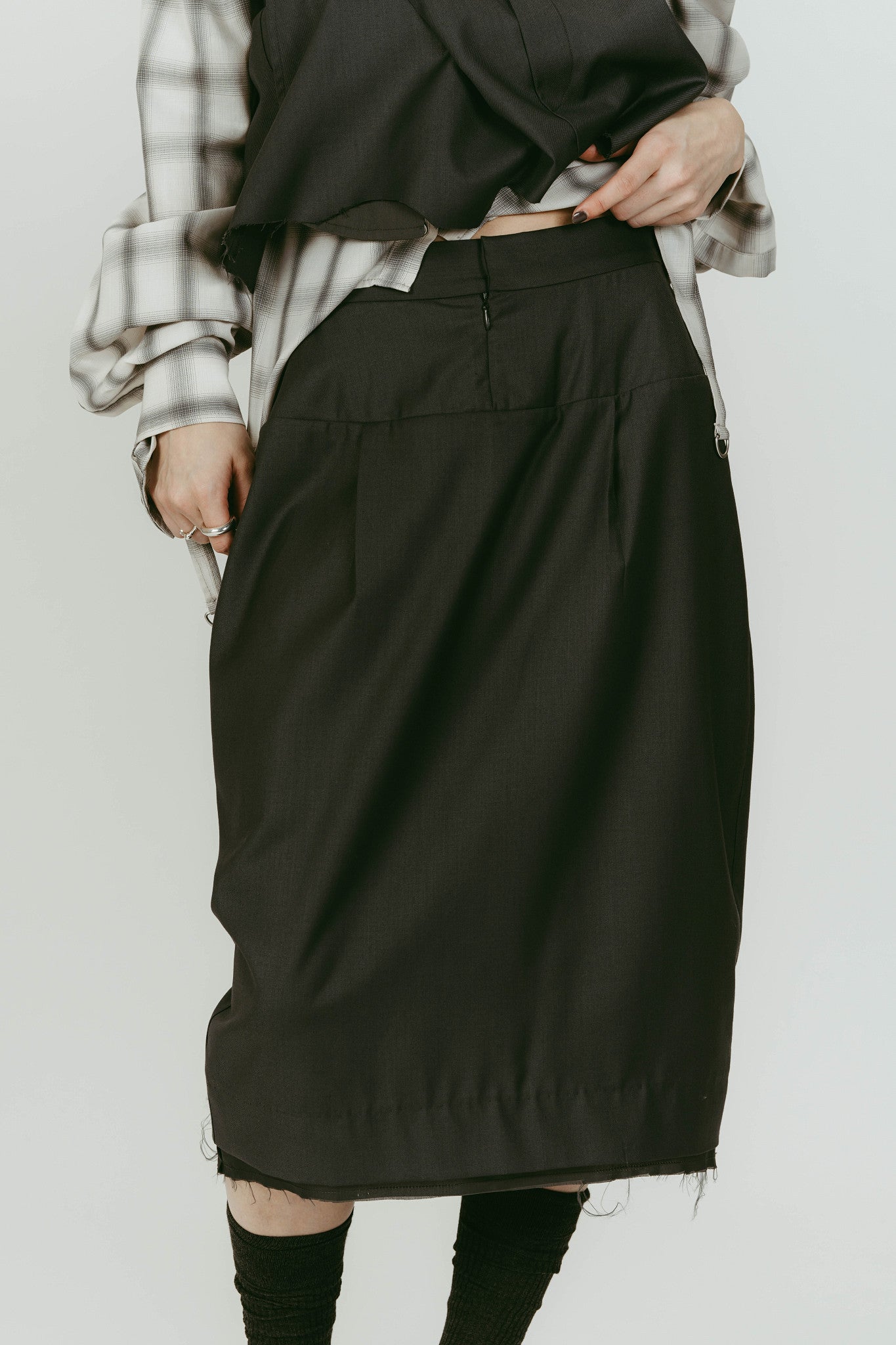 cut layered mid length skirt/gray