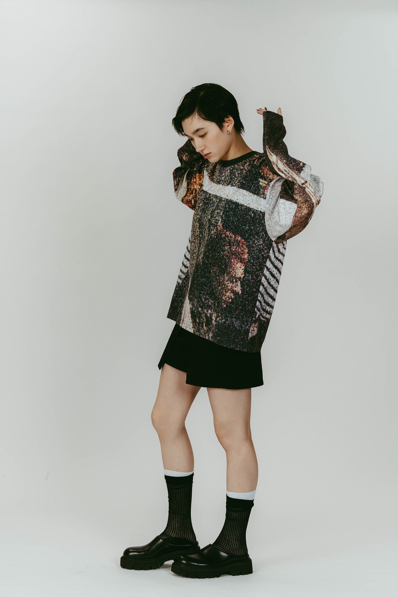 scenery print long sleeve tee/paris