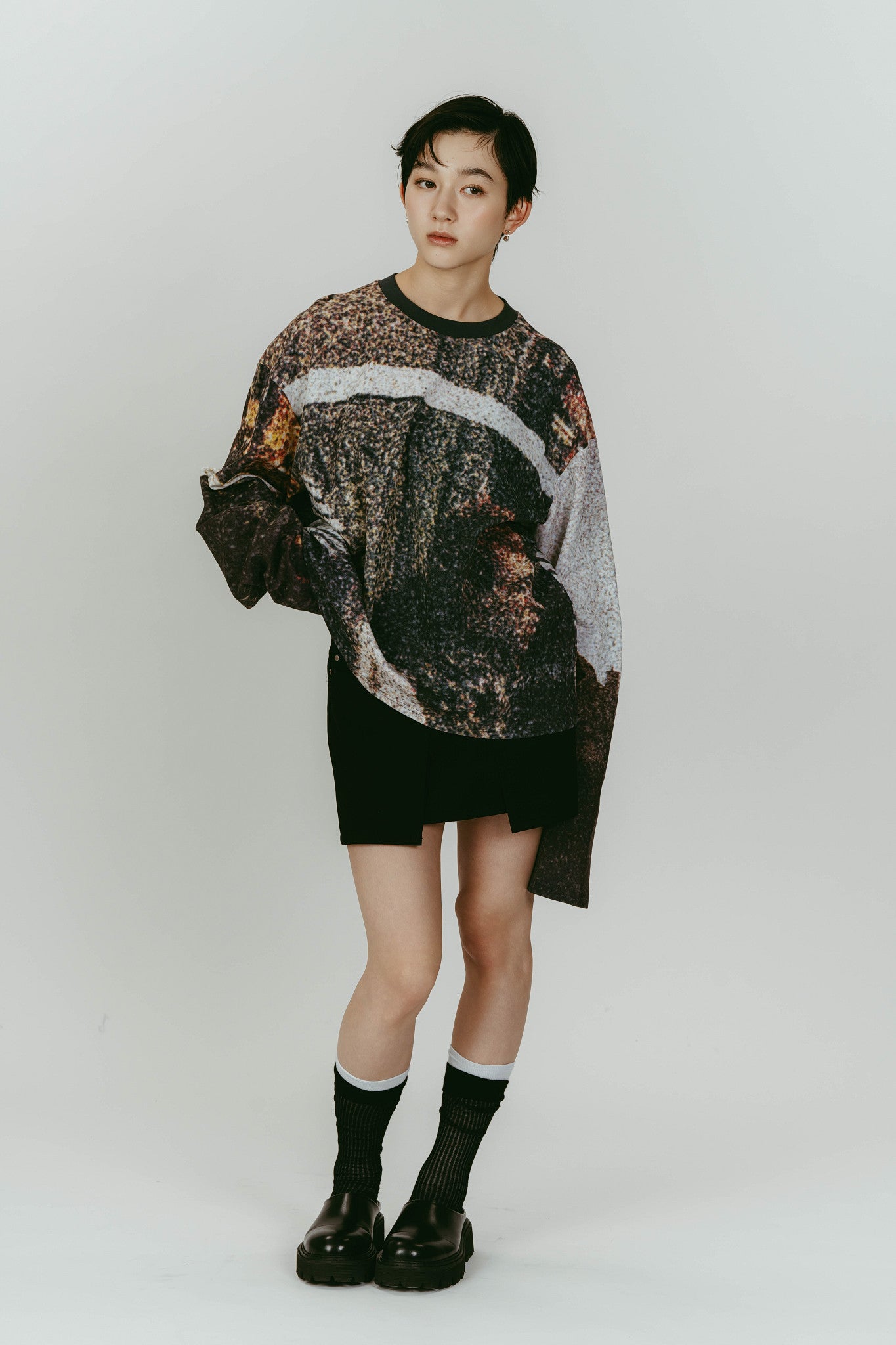 scenery print long sleeve tee/paris