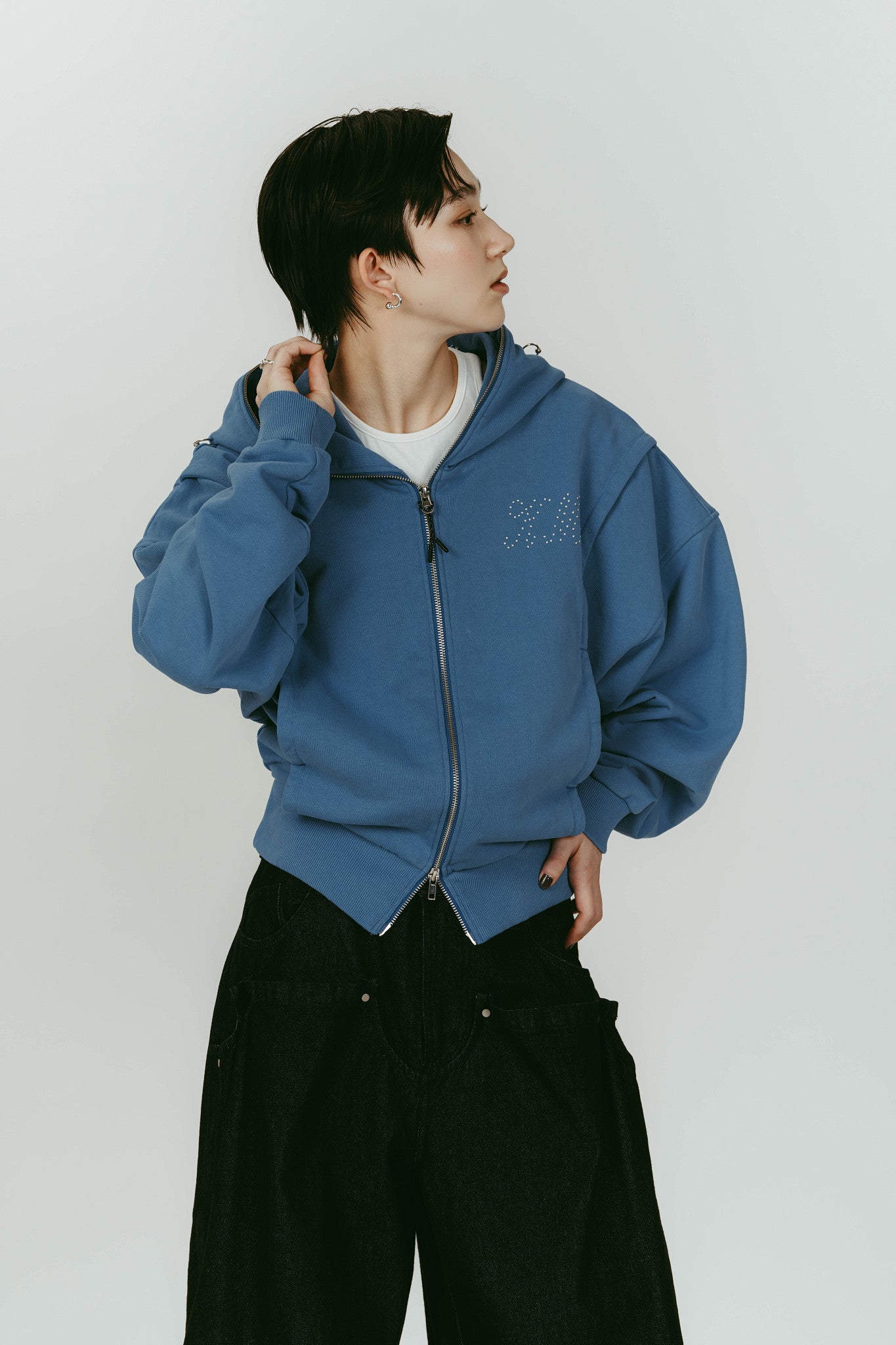 pierced hooded sweatshirt/blue
