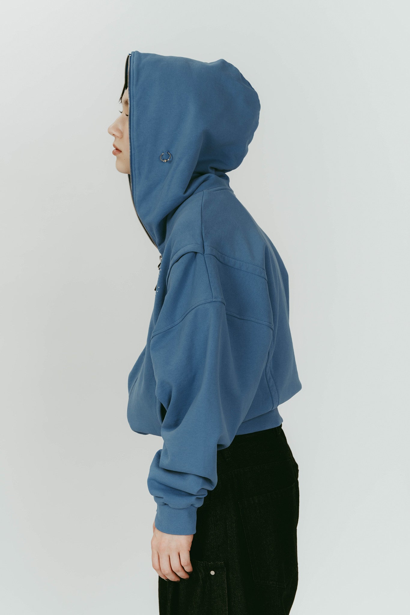 pierced hooded sweatshirt/blue