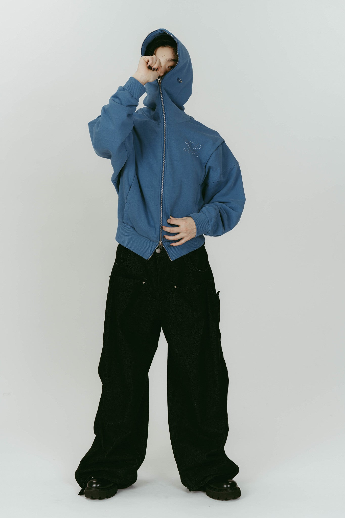 pierced hooded sweatshirt/blue