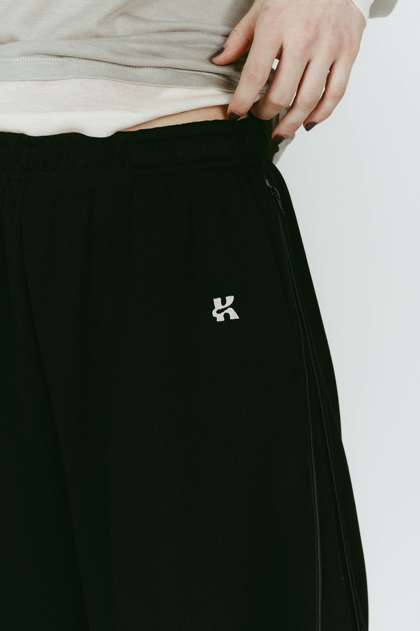 zip-up track pants(unisex)/black