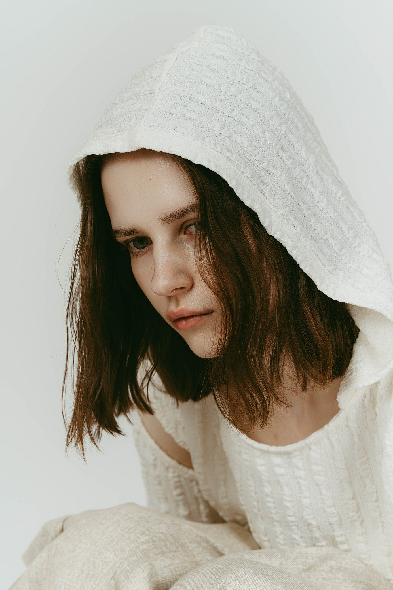 hooded jacquard top/white