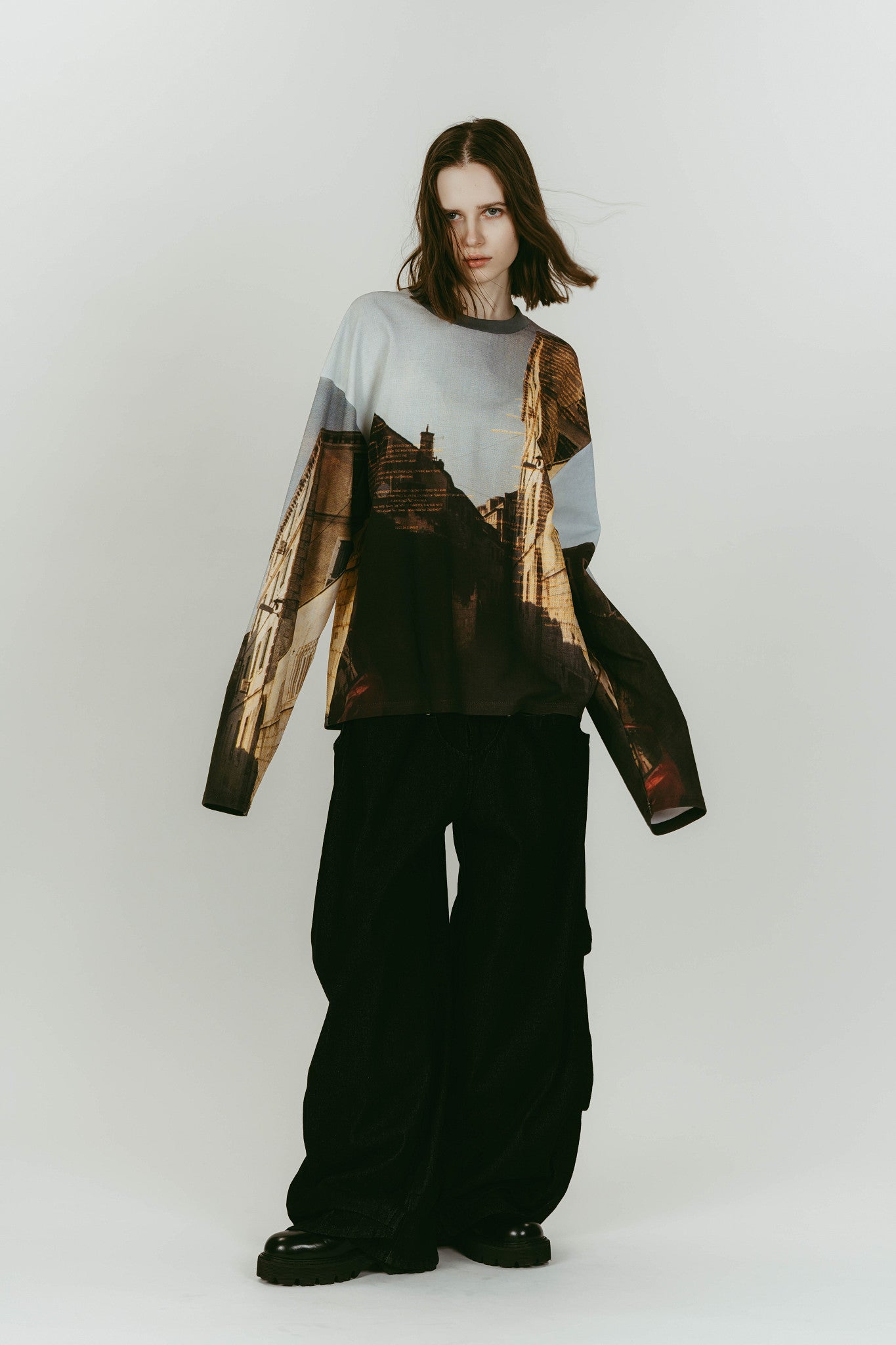 scenery print long sleeve tee/croatia