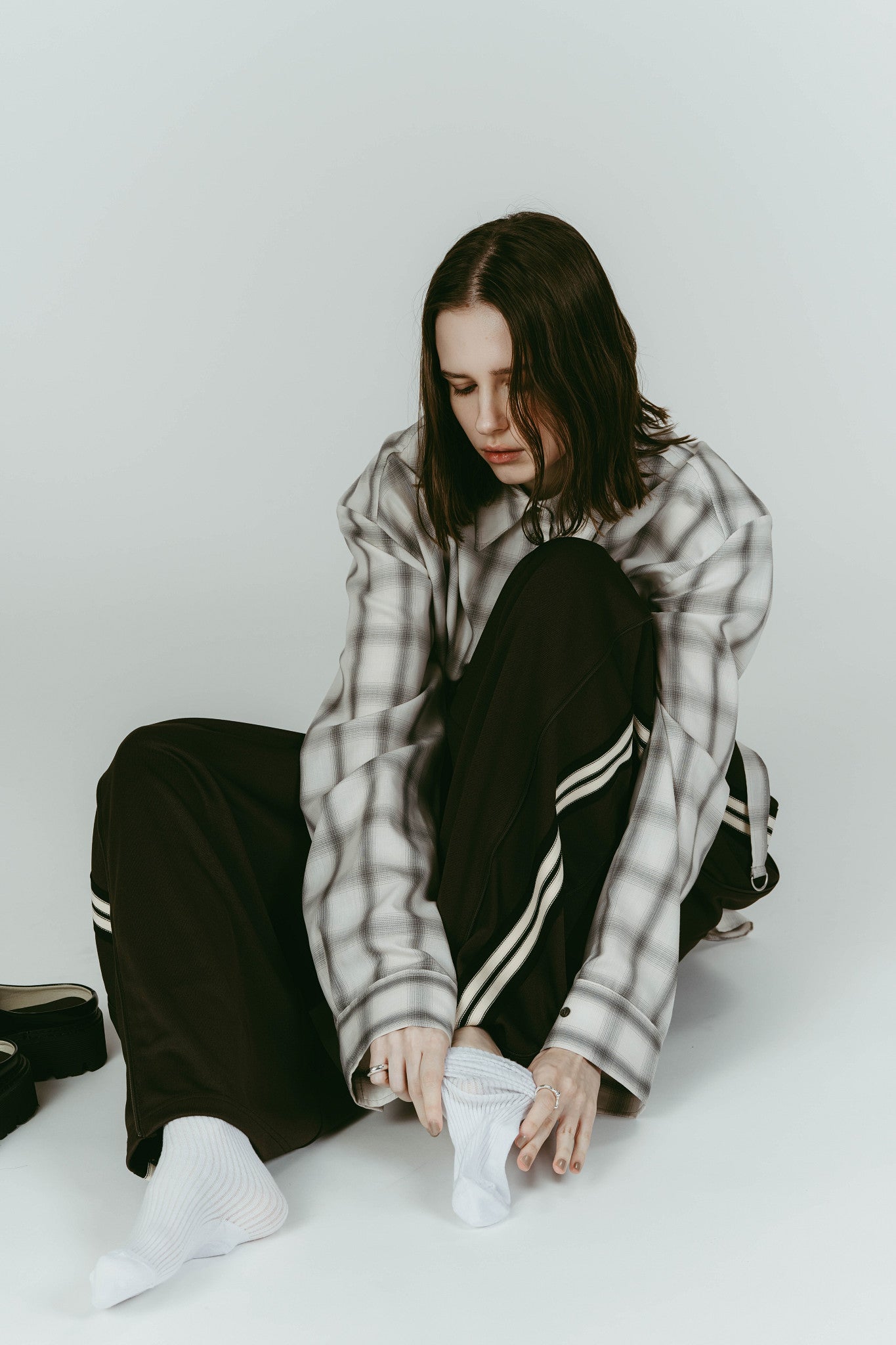 embroidered long socks/3color