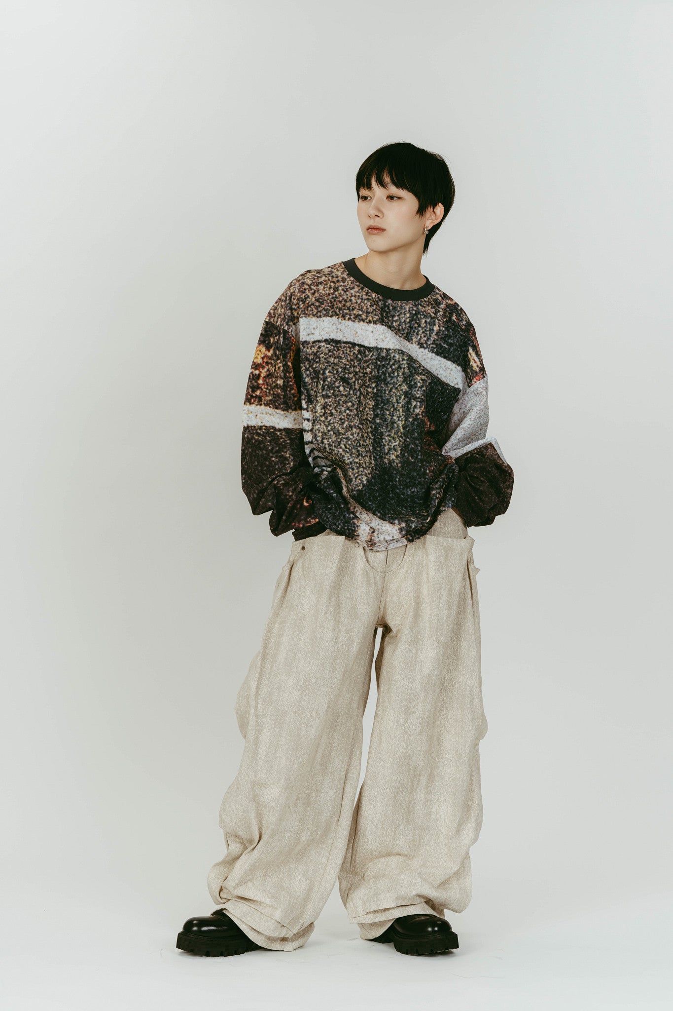 scenery print long sleeve tee/paris