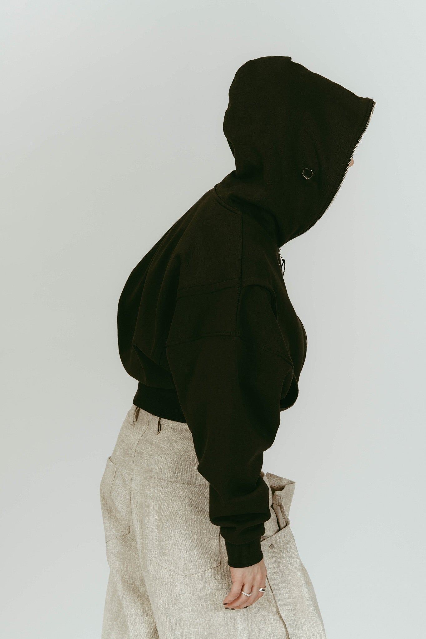 pierced hooded sweatshirt/charcoal
