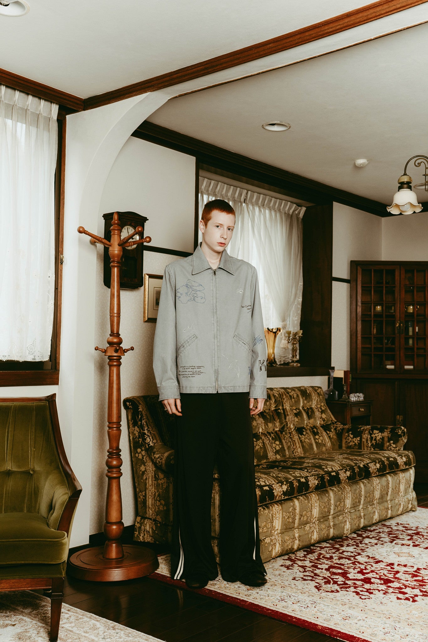 embroidered jacket(unisex)/blue