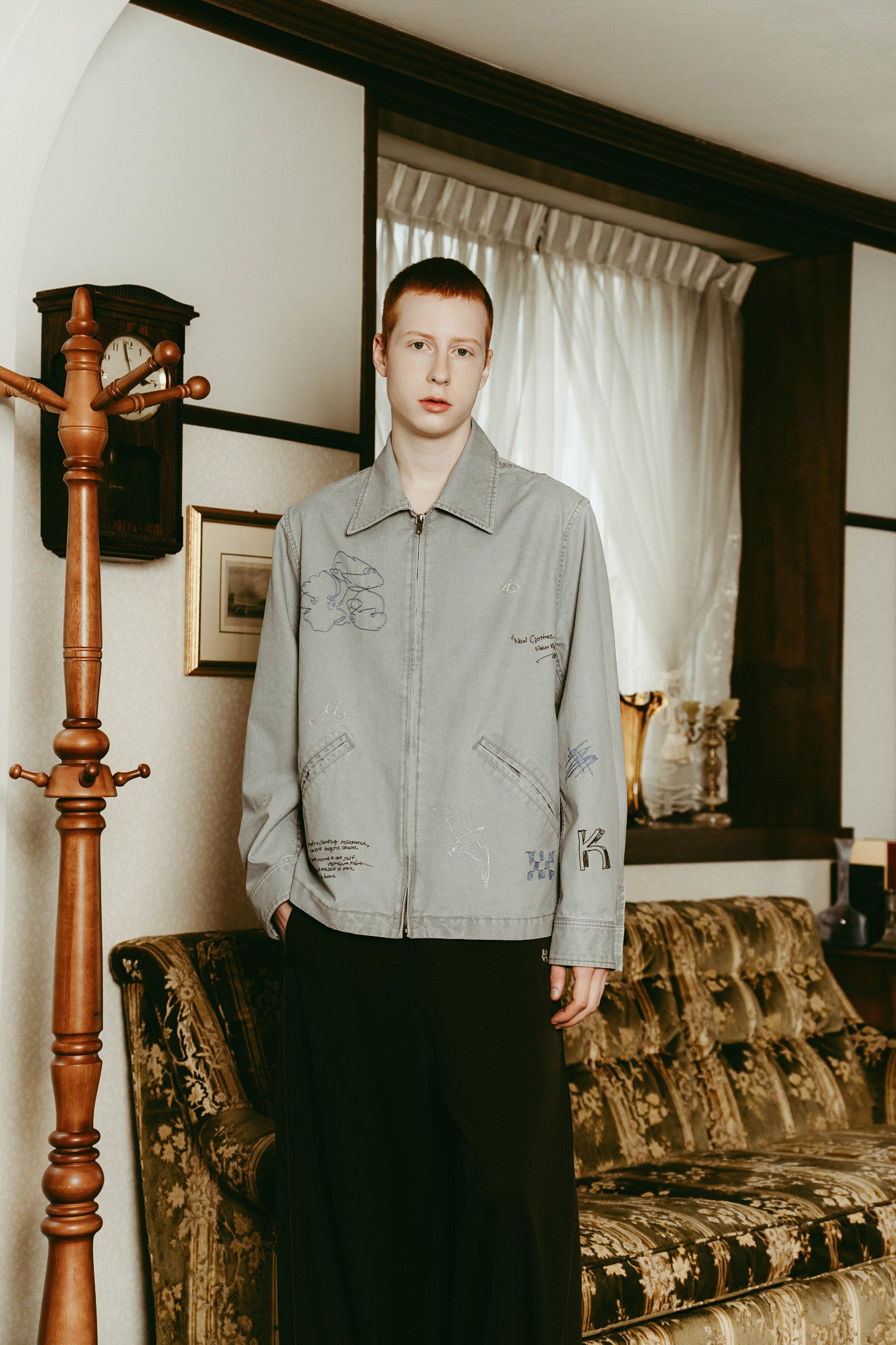 embroidered jacket(unisex)/blue