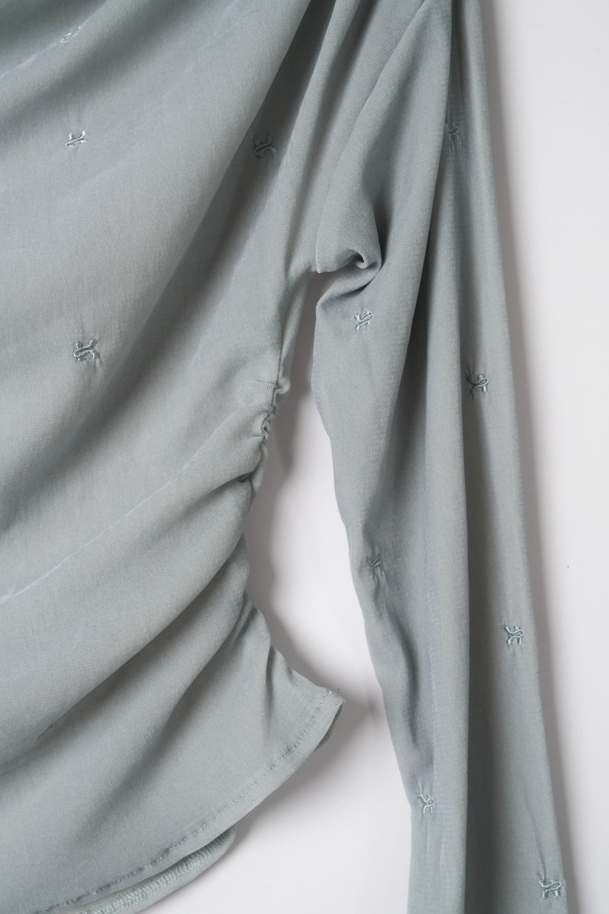 off shoulder velour top/blue