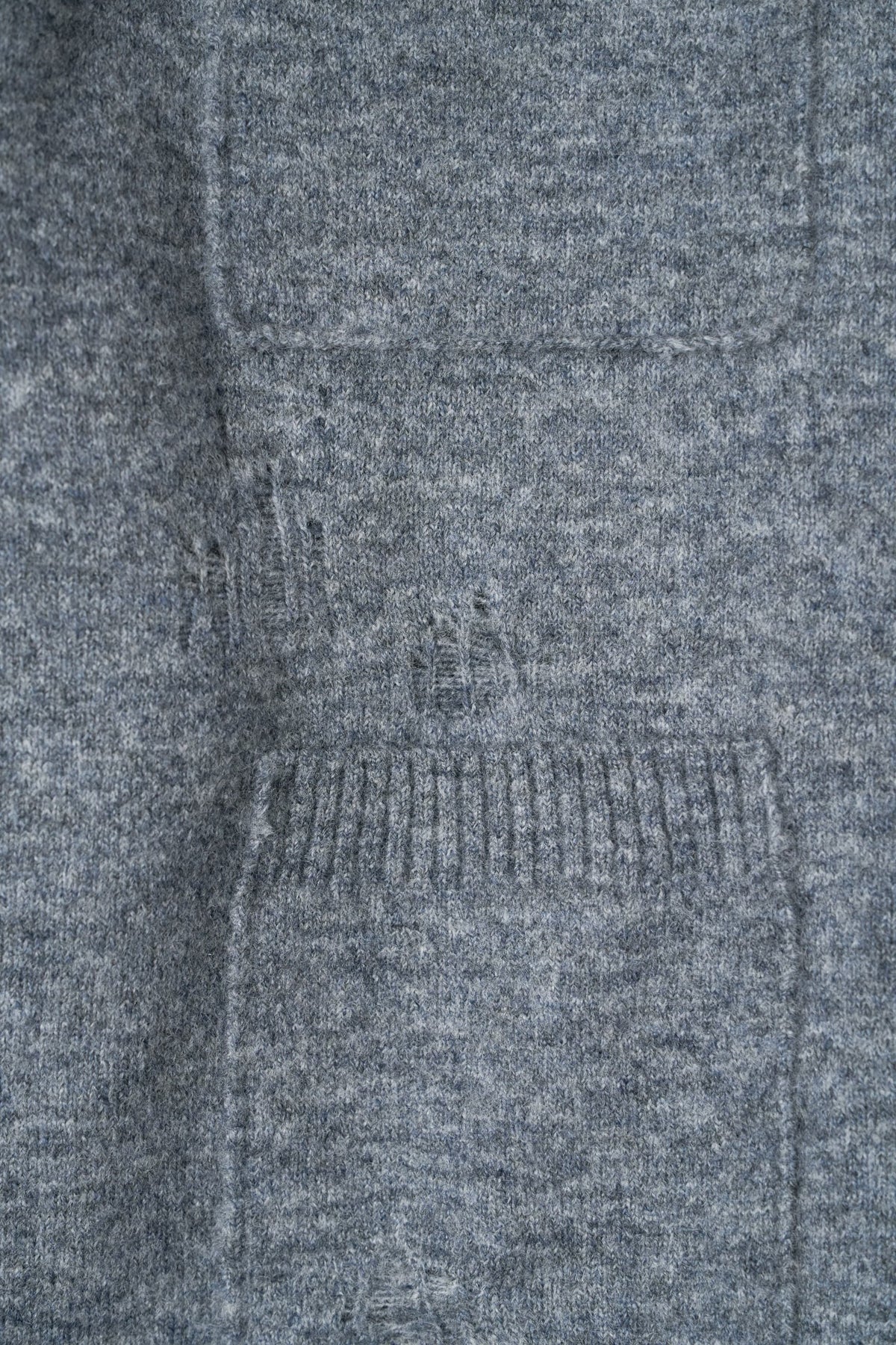 damaged pocket knit/gray