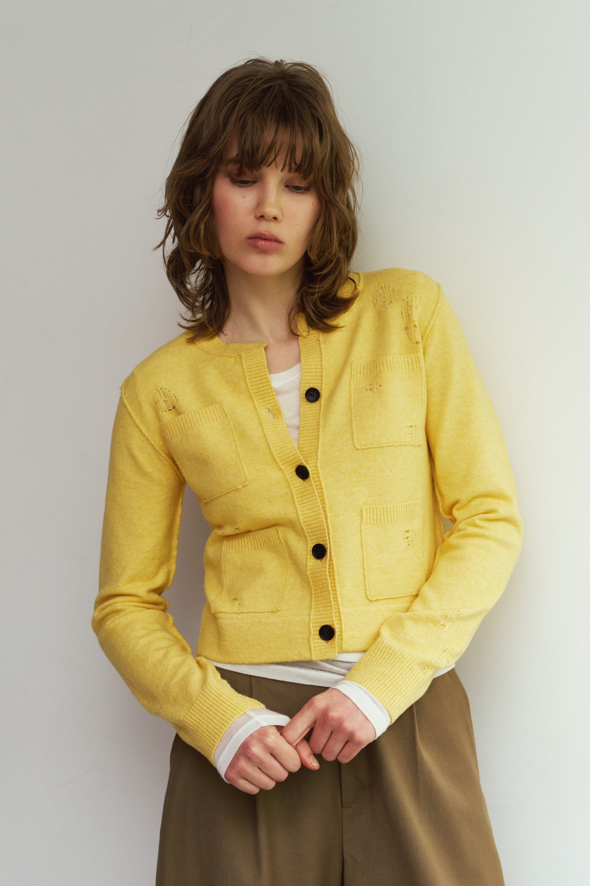 damaged pocket knit/yellow